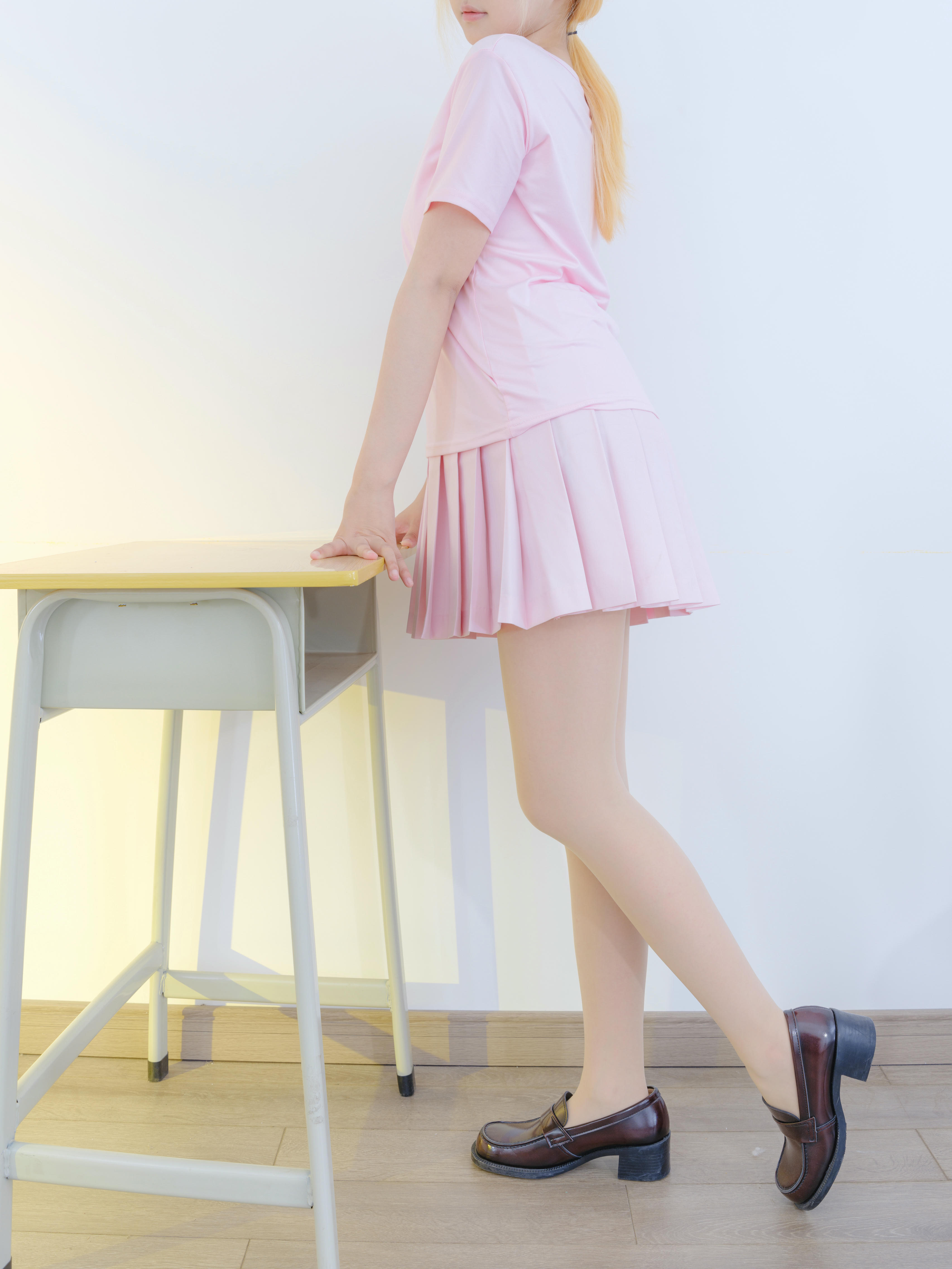 森萝财团 写真 内部 露露子 01E 4K [100P1V4.25G]_第1集