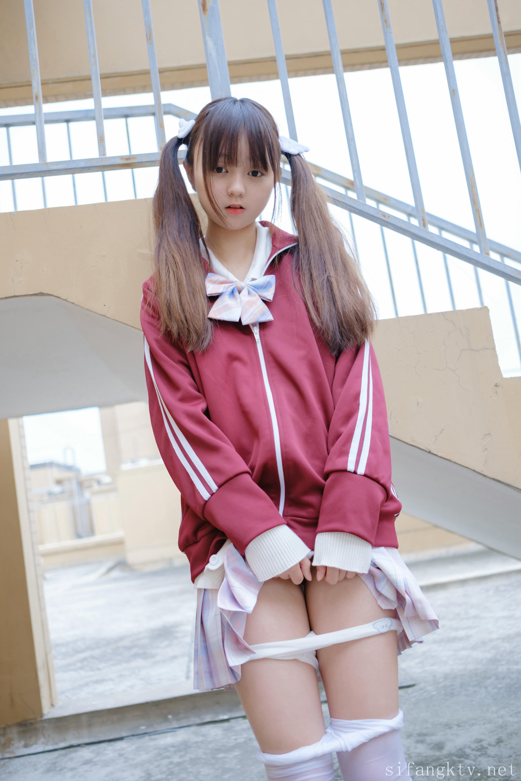 森萝财团 写真 团子 捆绑  [90P1V-4.86G]_第1集