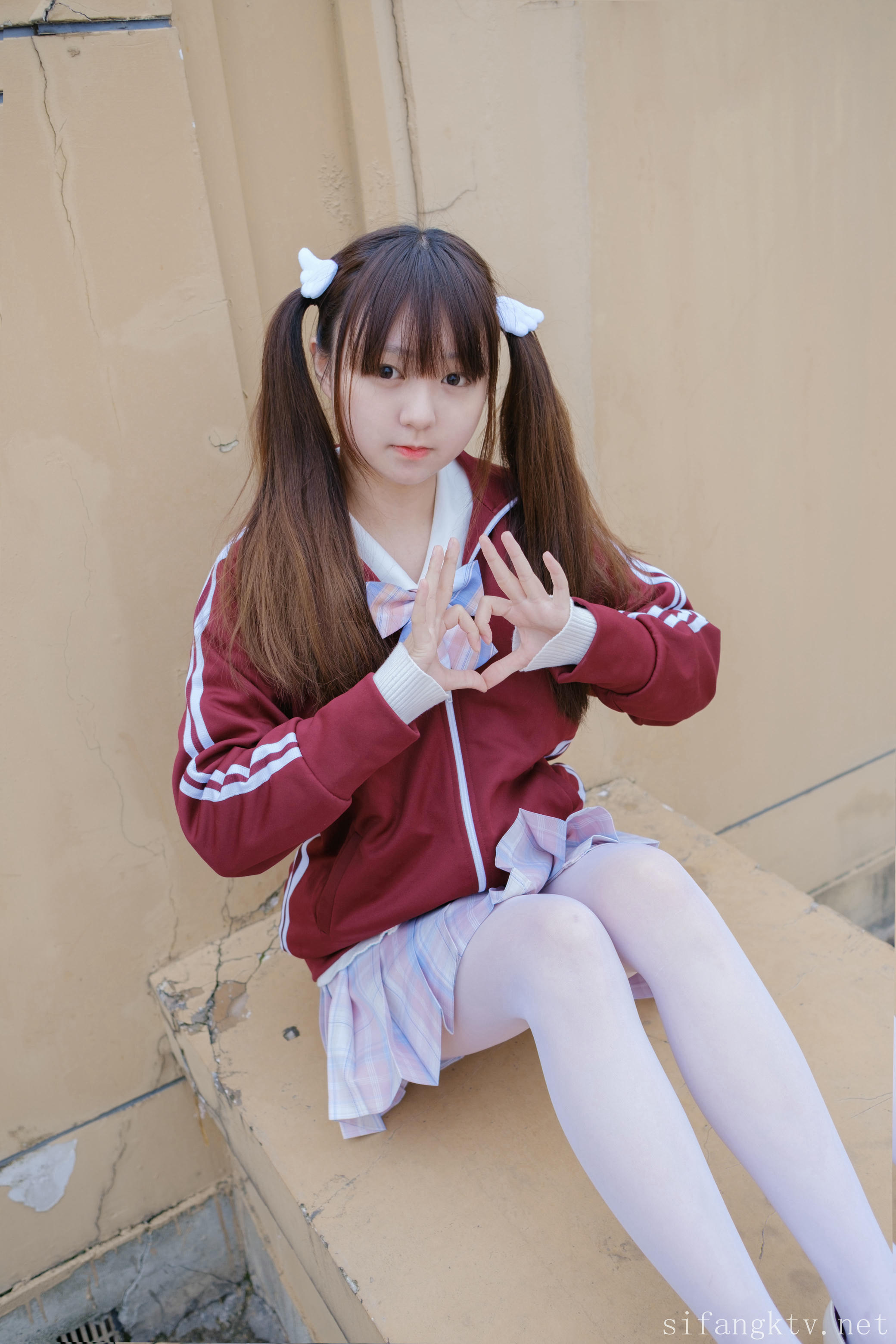 森萝财团 写真 团子 捆绑  [90P1V-4.86G]_第1集