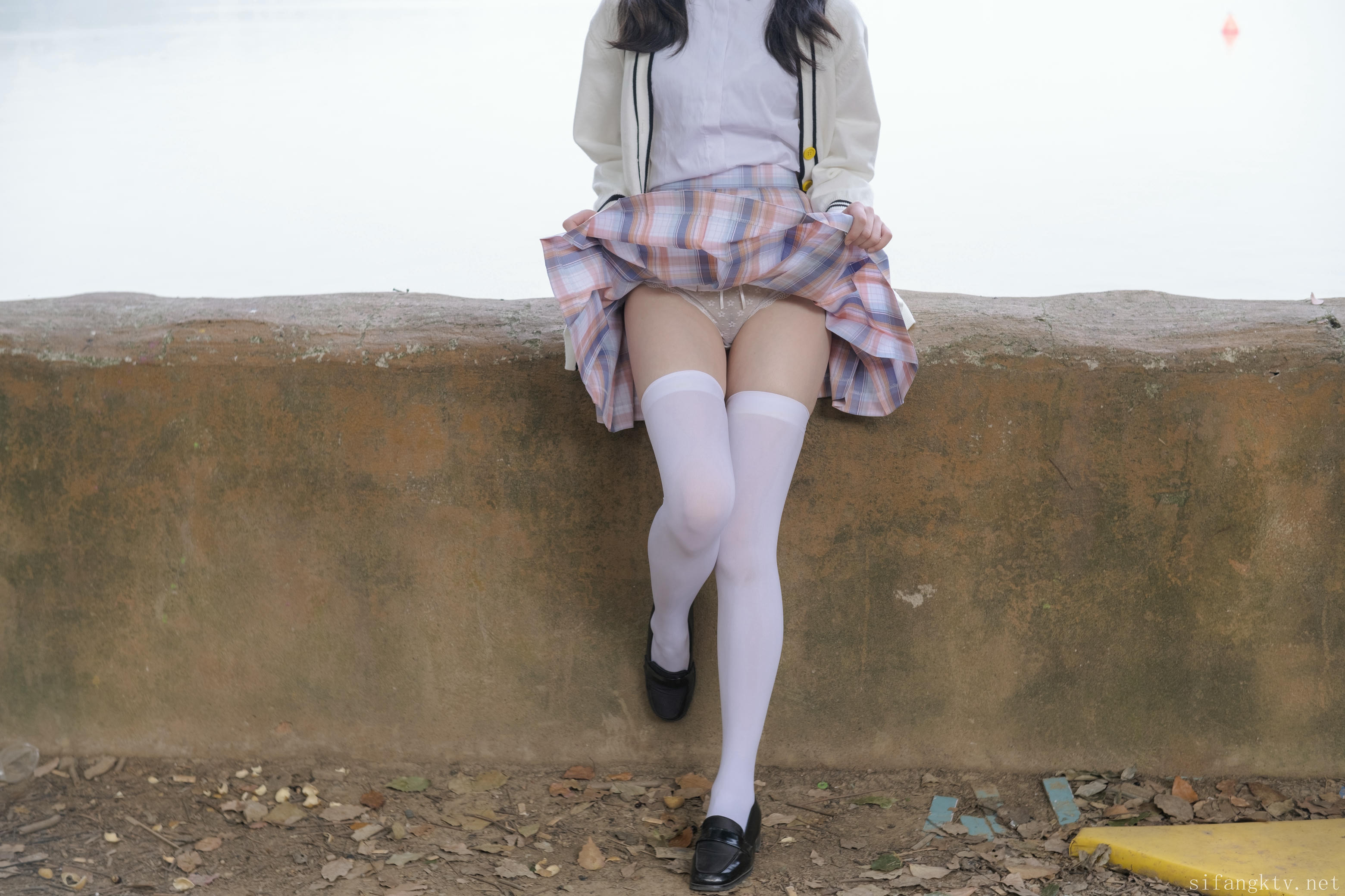 森萝财团 写真 小七 JK-2 [230P1V-3.72G]_第1集