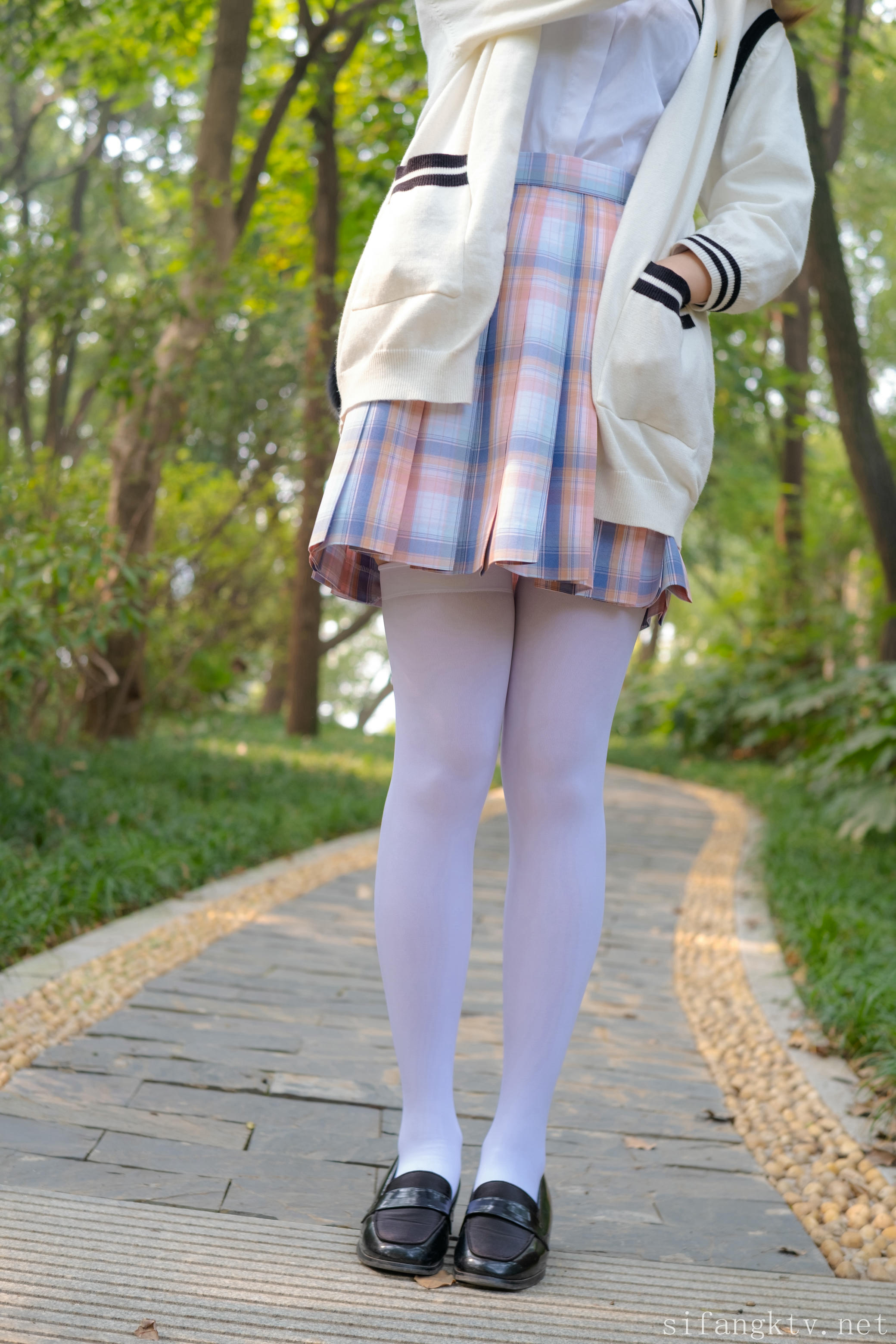 森萝财团 写真 小七 JK-2 [230P1V-3.72G]_第1集
