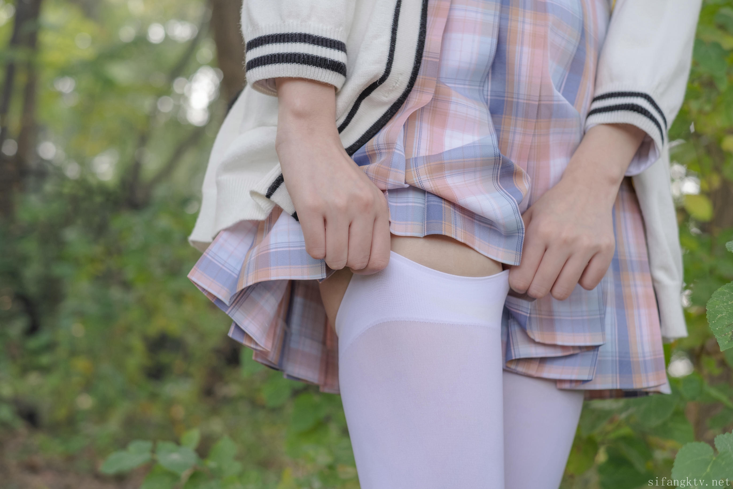 森萝财团 写真 小七 JK-2 [230P1V-3.72G]_第1集