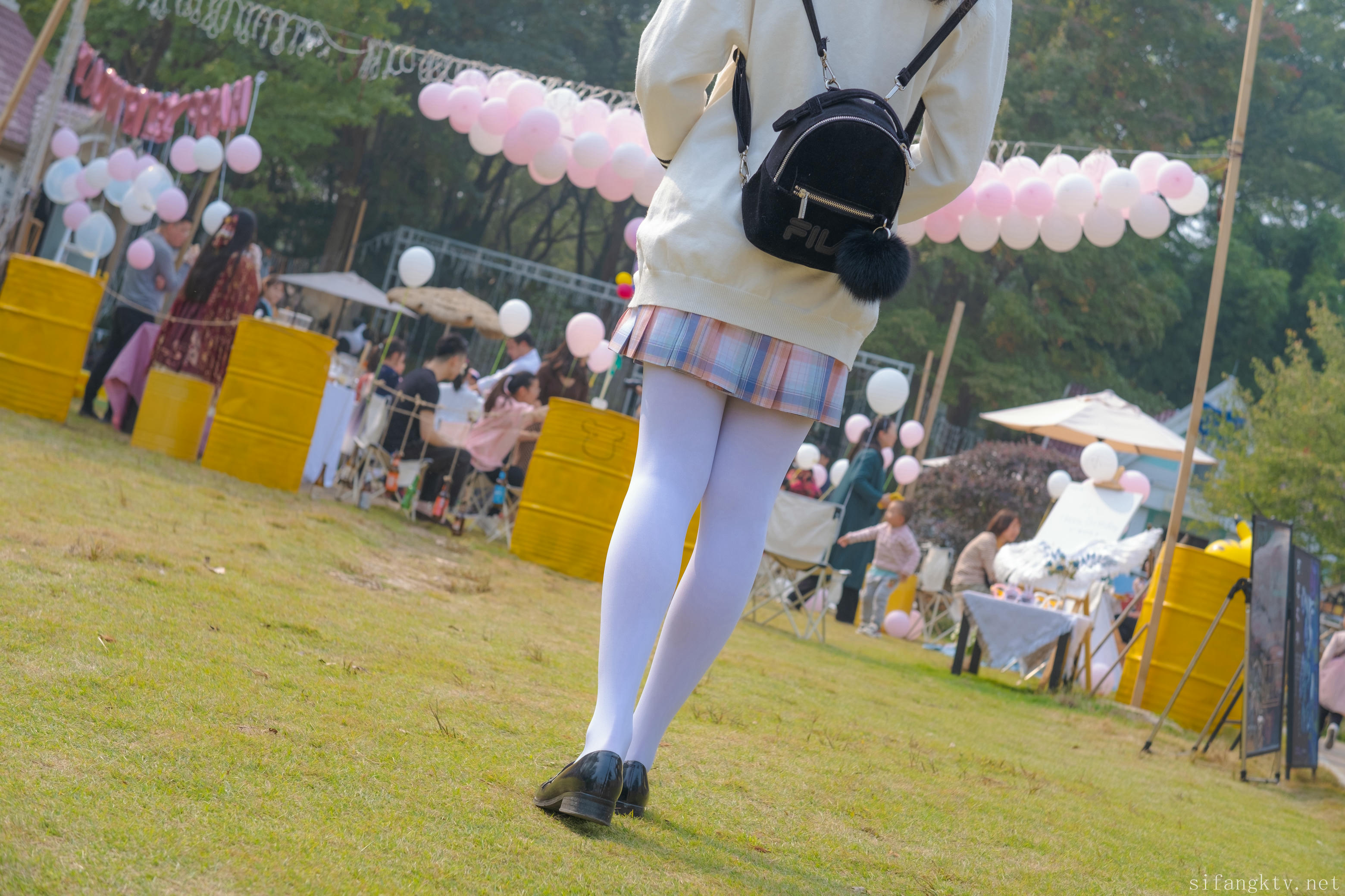 森萝财团 写真 小七 JK-2 [230P1V-3.72G]_第1集