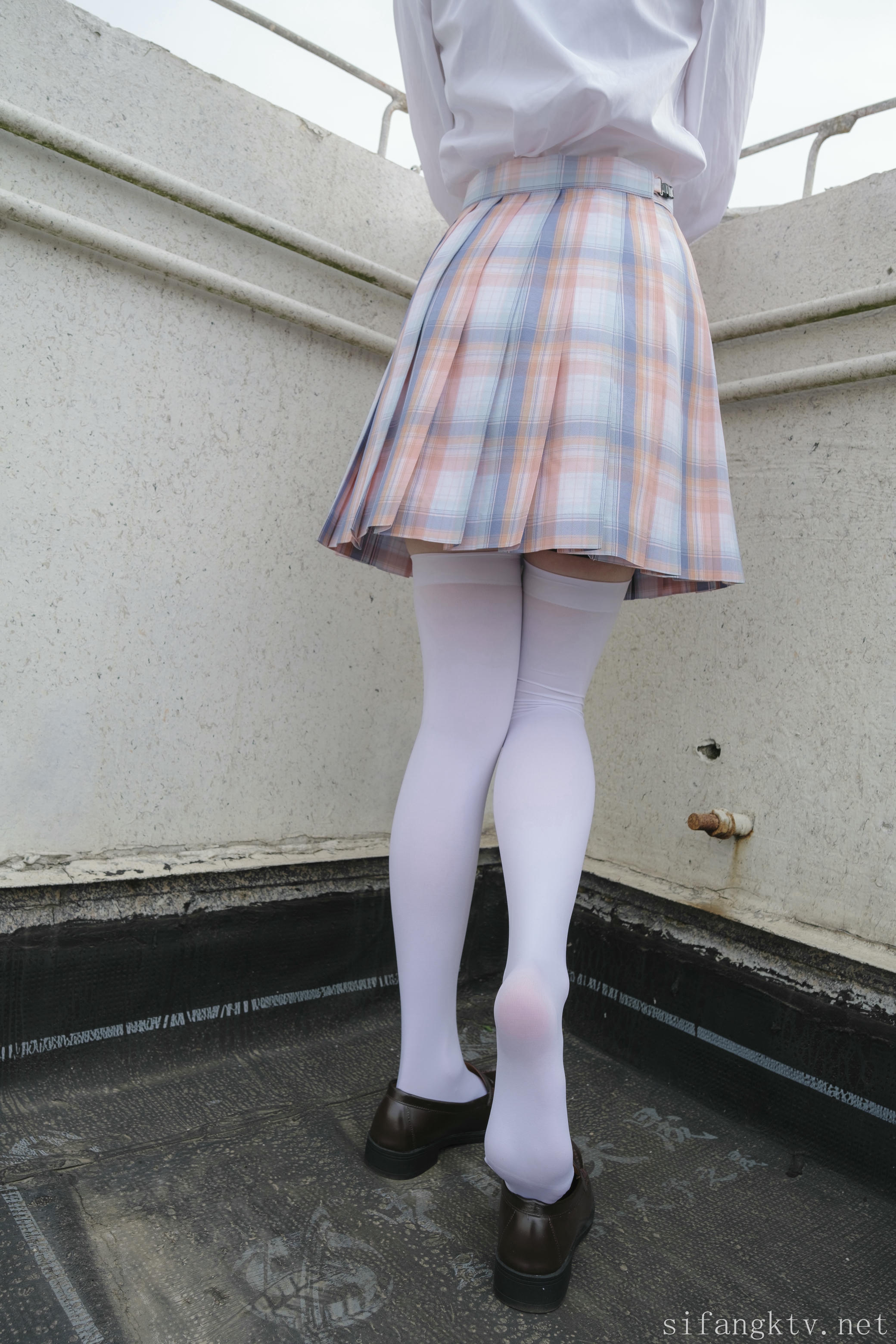 森萝财团 写真 小七 JK-2 [230P1V-3.72G]_第5集