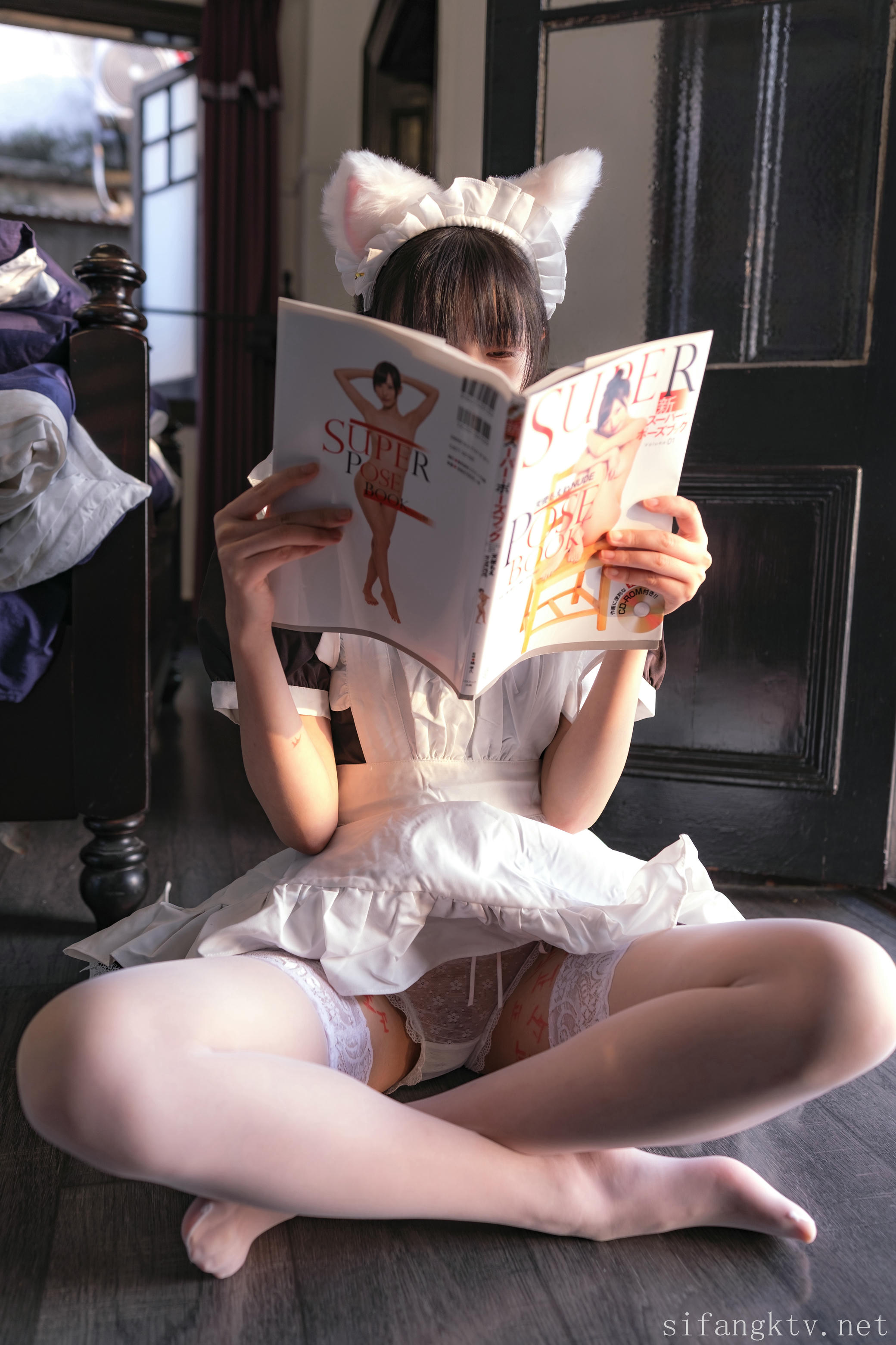 森萝财团 写真 小七 女仆 [160P1V-7.18G]_第4集
