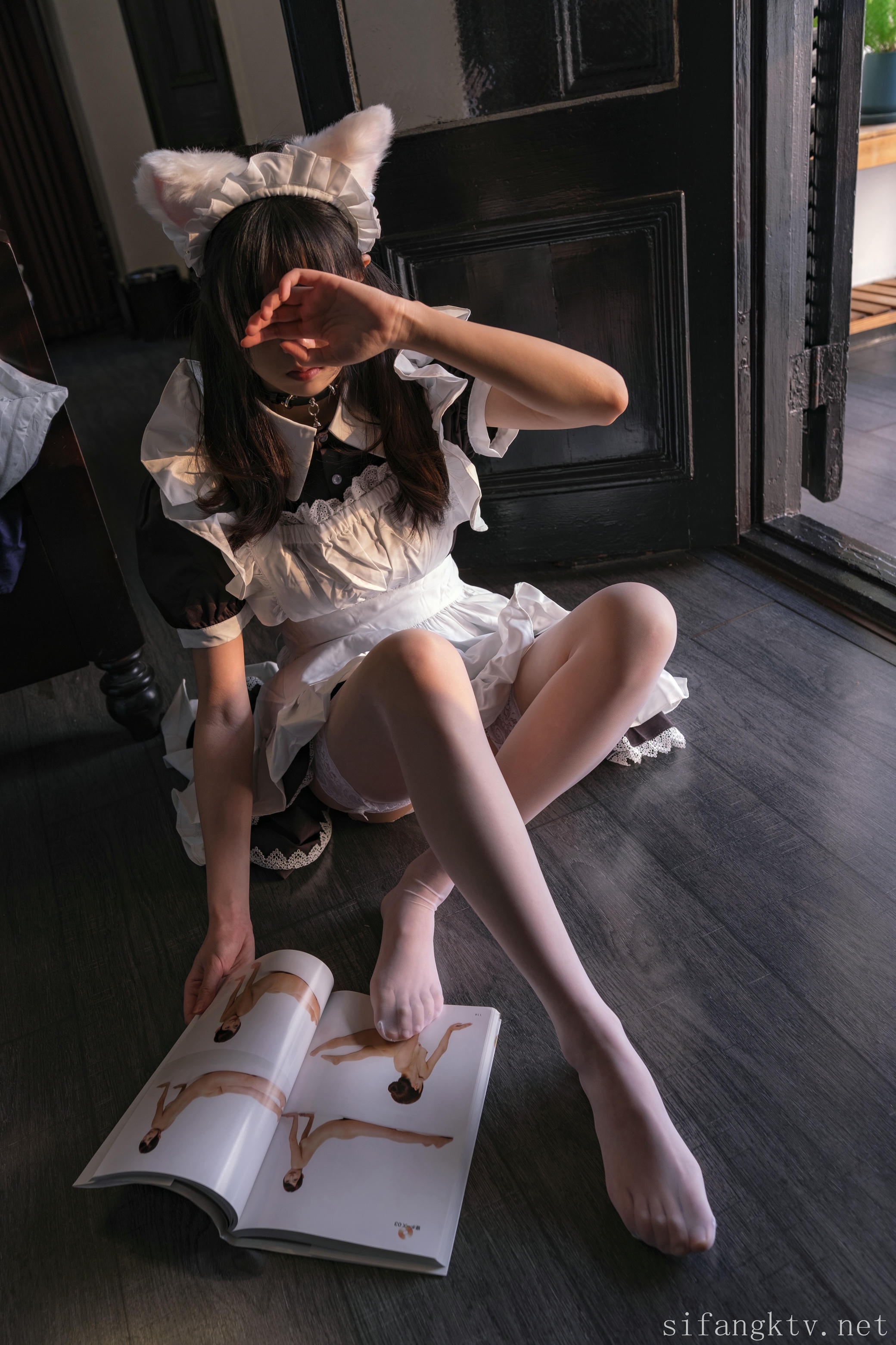 森萝财团 写真 小七 女仆 [160P1V-7.18G]_第4集
