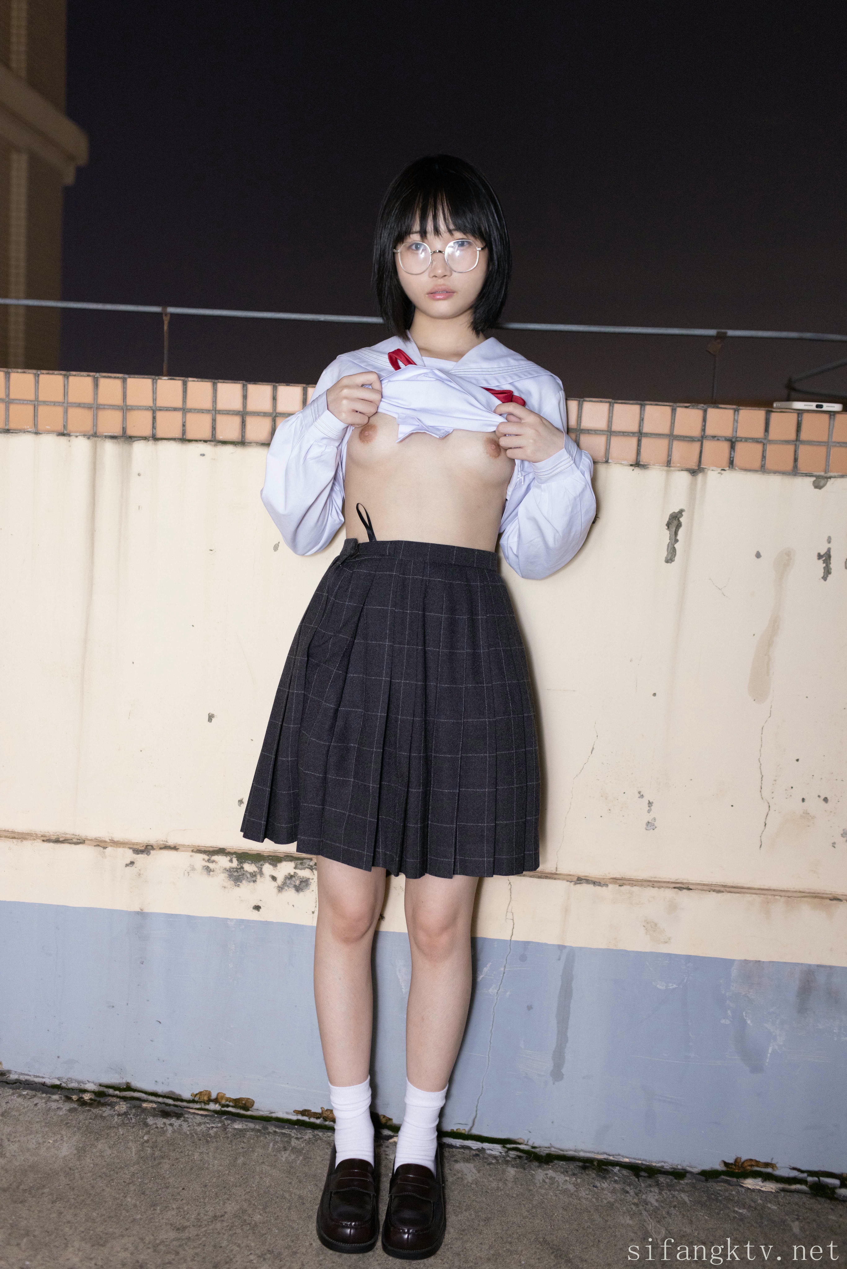 森萝财团 写真 小樱 万元定制 学生服 原版4K画质 [114P+2V／967MB]-视图_第1集