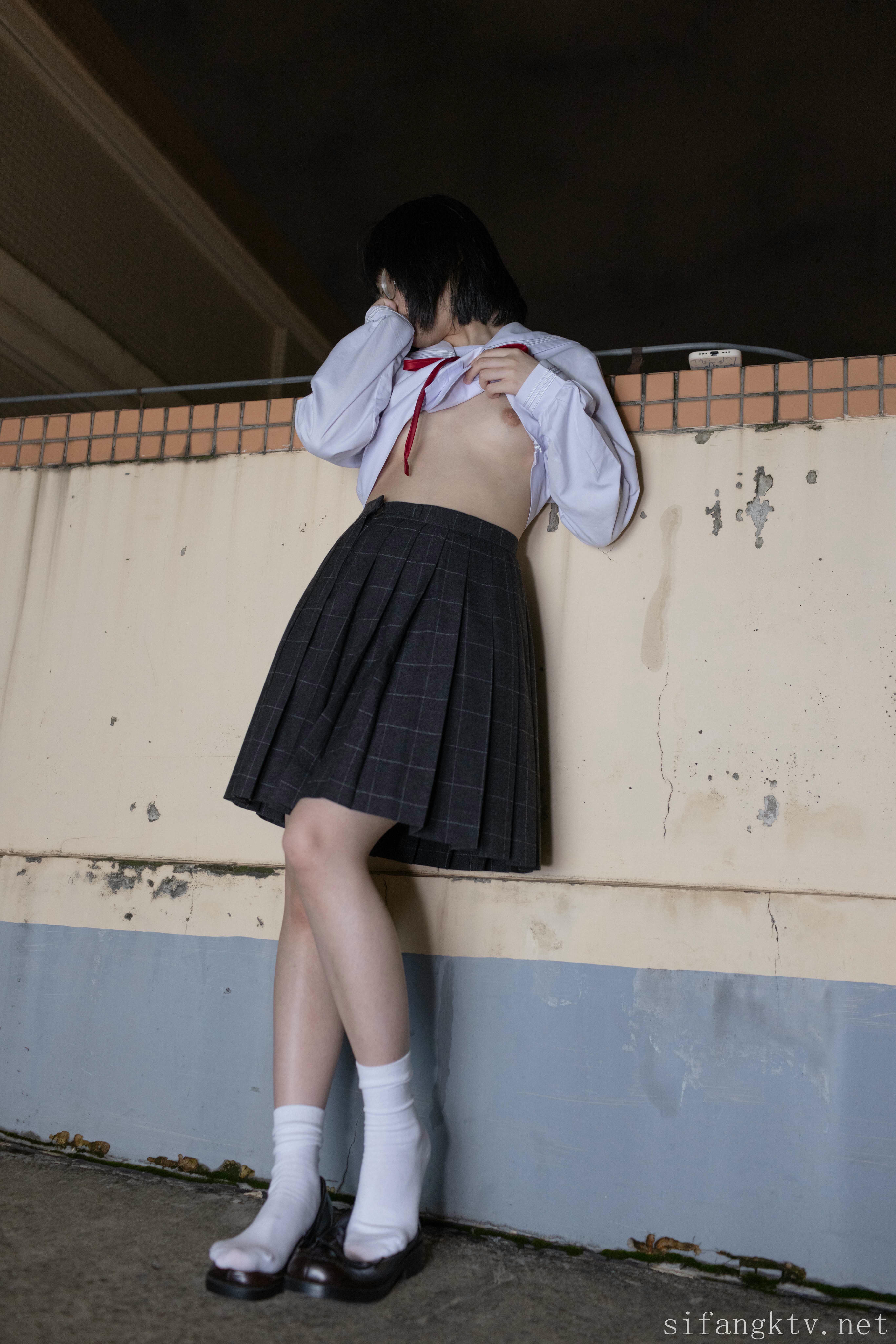 森萝财团 写真 小樱 万元定制 学生服 原版4K画质 [114P+2V／967MB]-视图_第3集