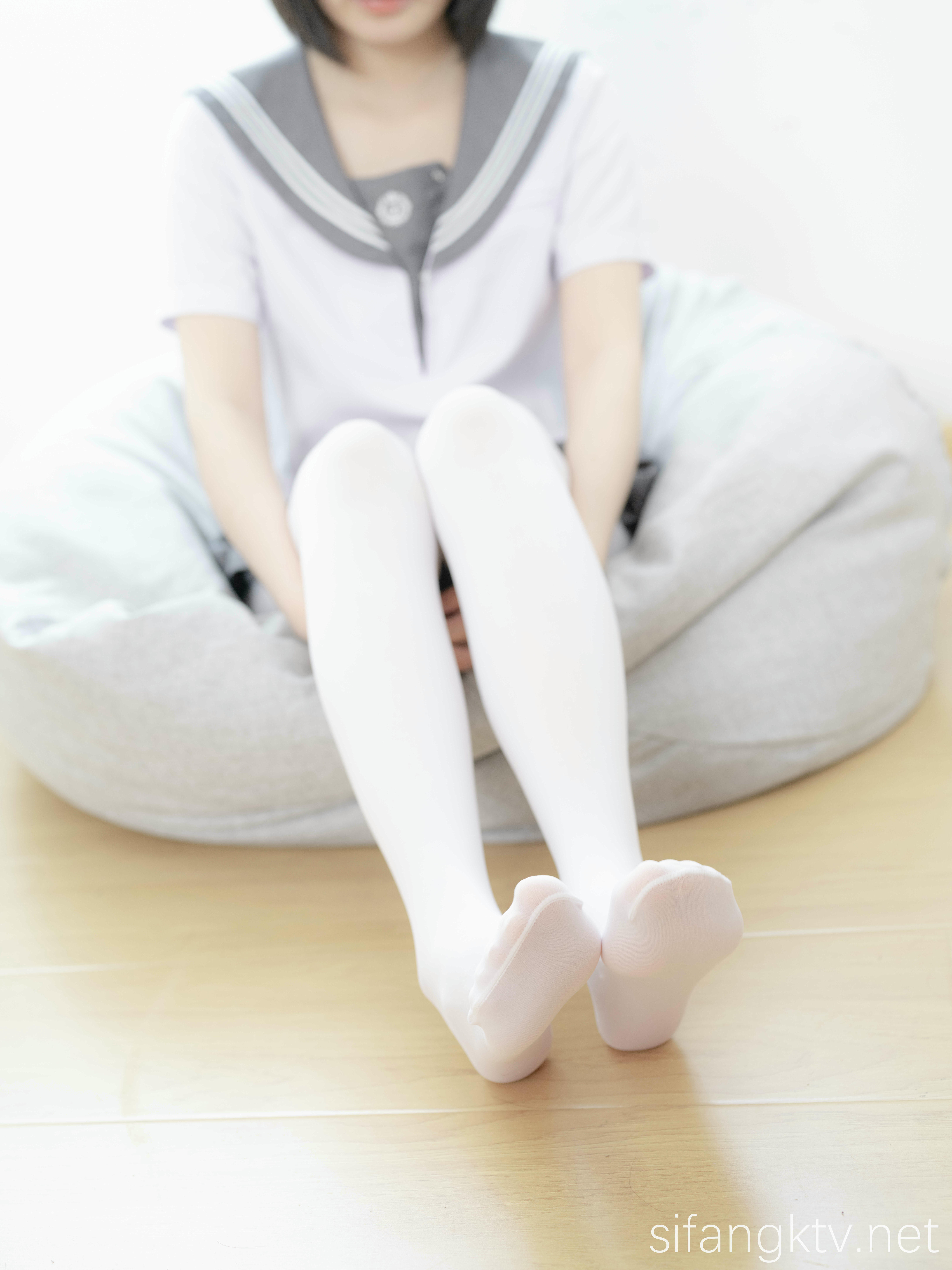 森萝财团 写真 小樱 万元定制 学生服 原版4K画质 [114P+2V／967MB]-视图_第4集
