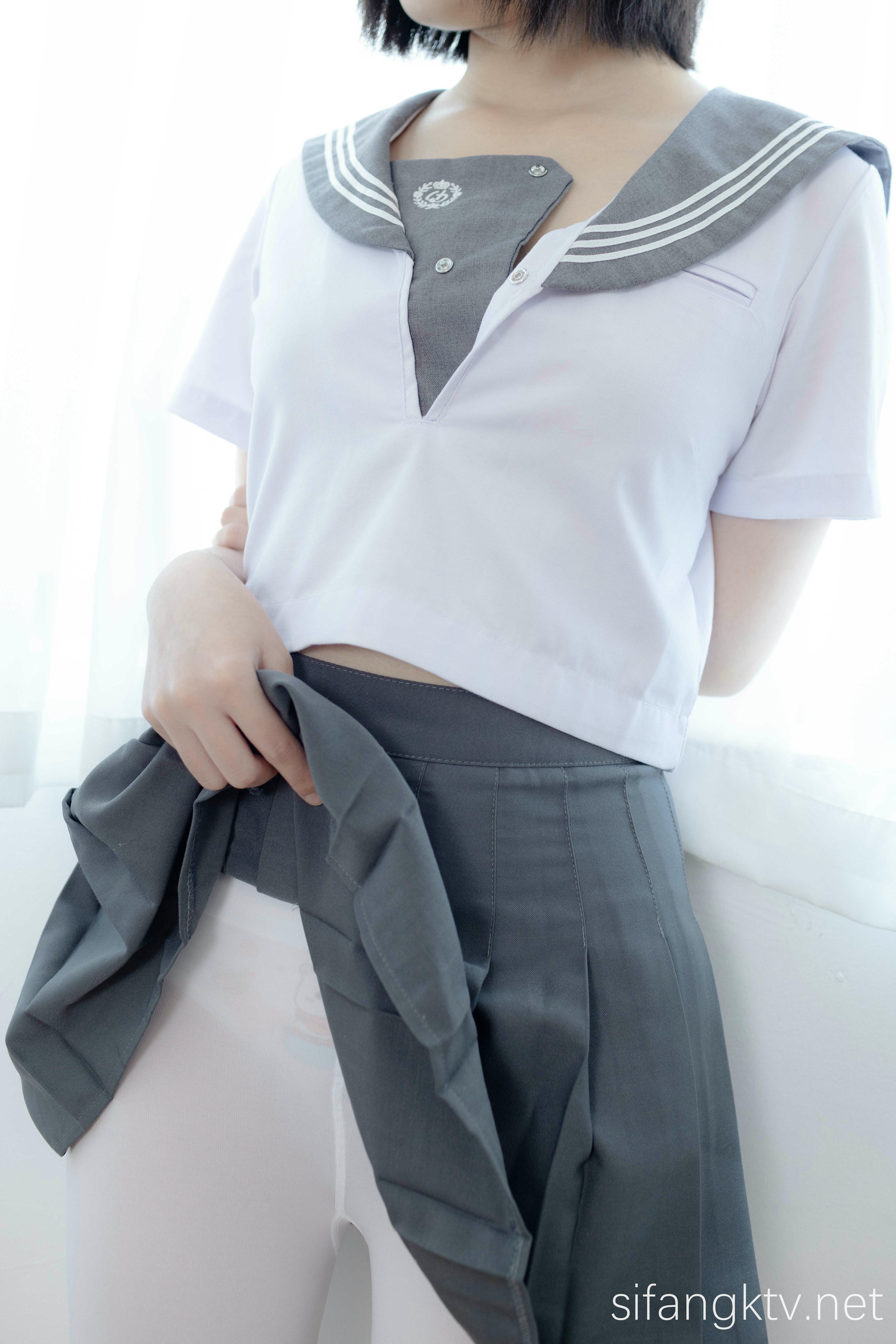 森萝财团 写真 小樱 万元定制 学生服 原版4K画质 [114P+2V／967MB]-视图_第5集