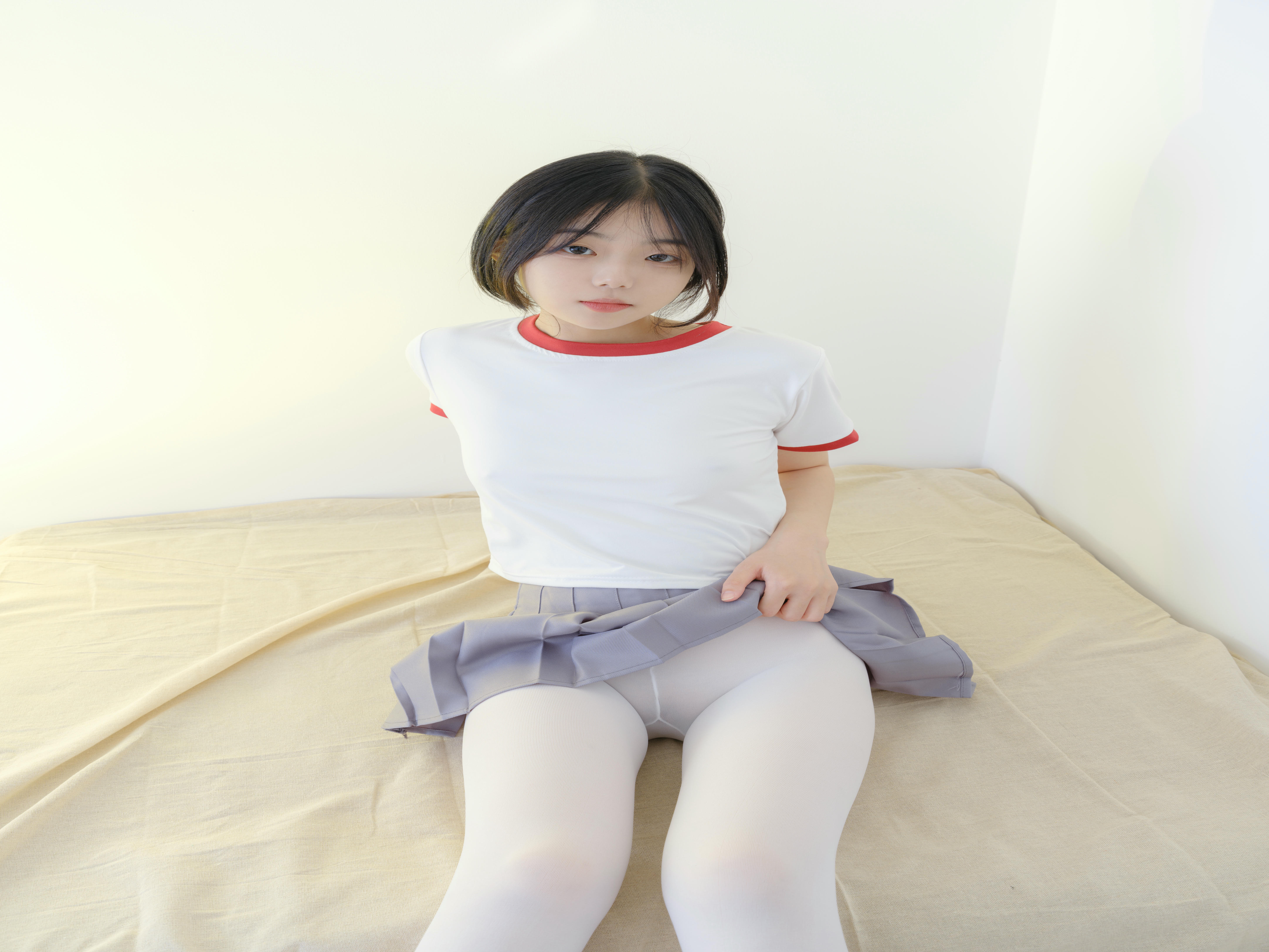 森萝财团 写真 小樱-03E4K [121P1V-6.4G]_第1集