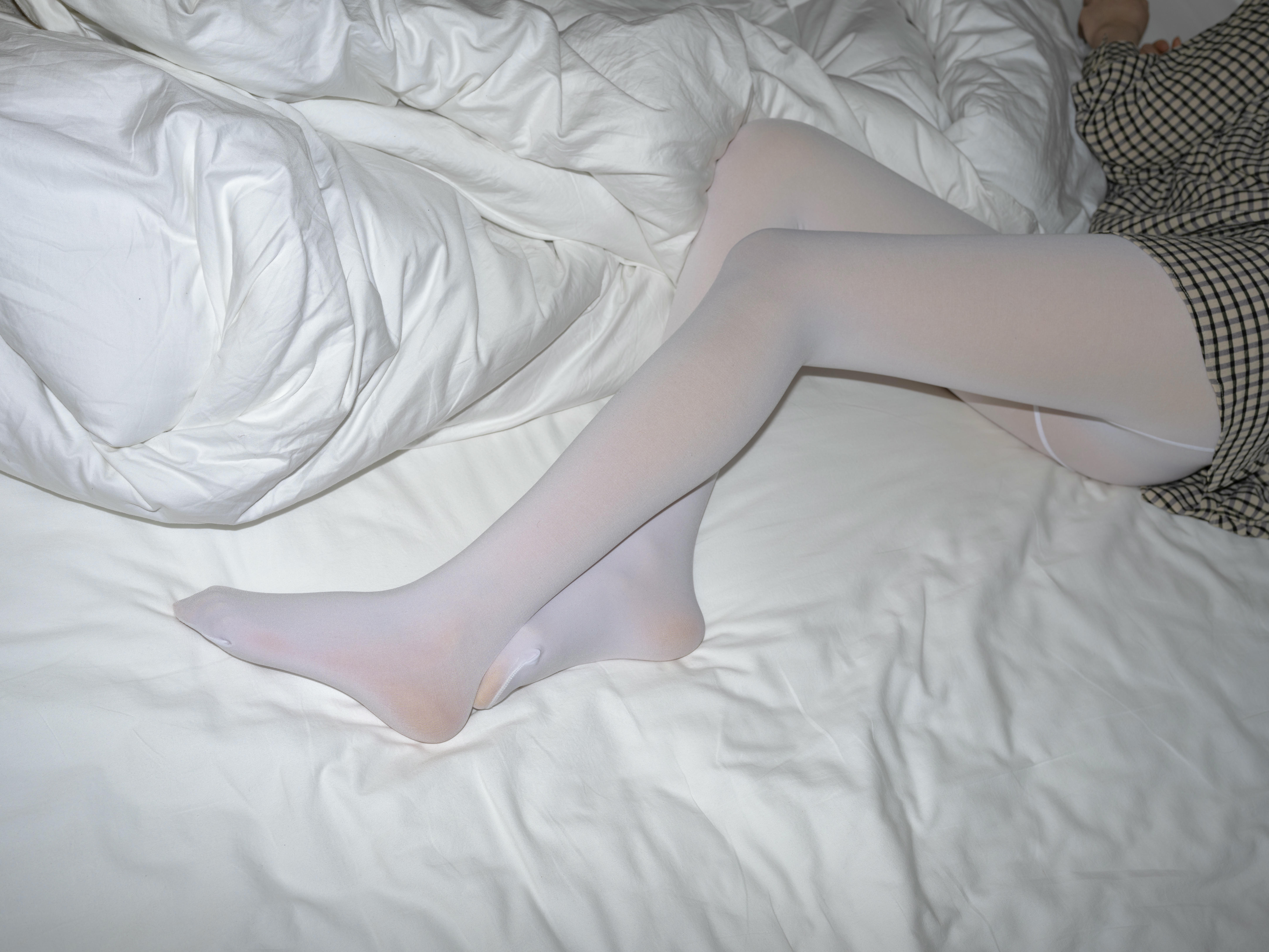 森萝财团 写真 微风-011 aika 白丝 80D [146P1V-8.04GB]_第6集