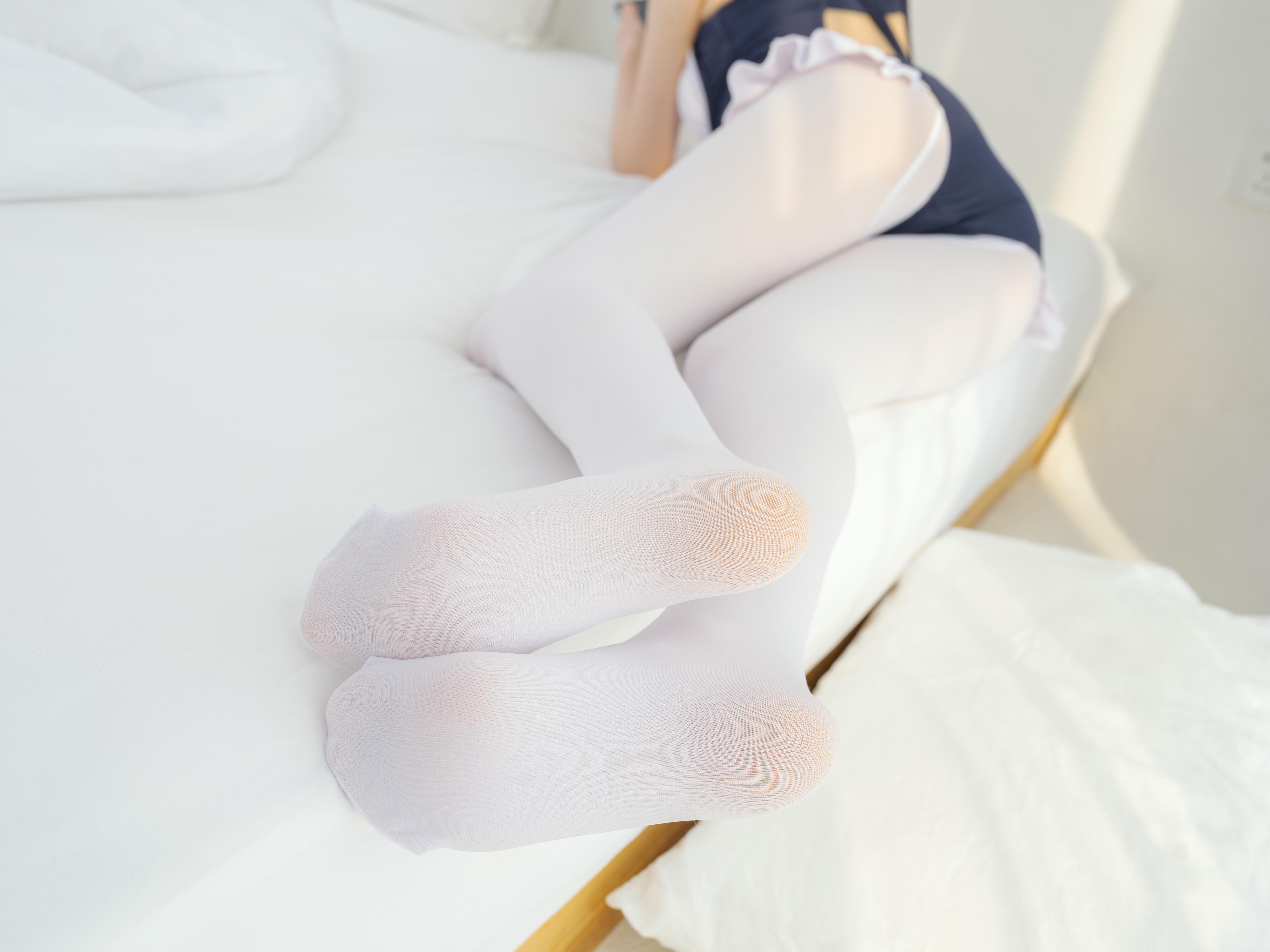 森萝财团 写真 微风-011 aika 白丝 80D [146P1V-8.04GB]_第1集