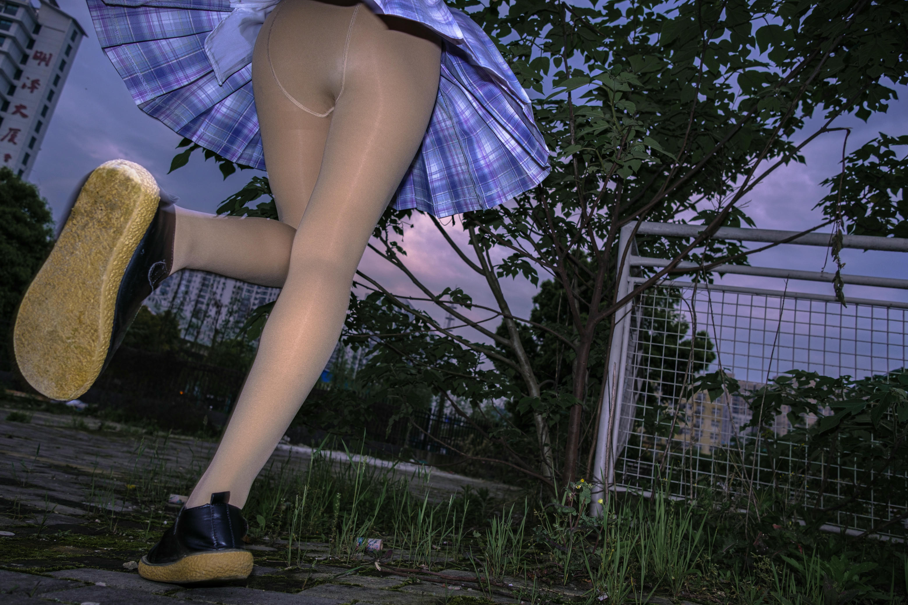 森萝财团 写真 月下-01 [76P 988.20 MB]_第4集