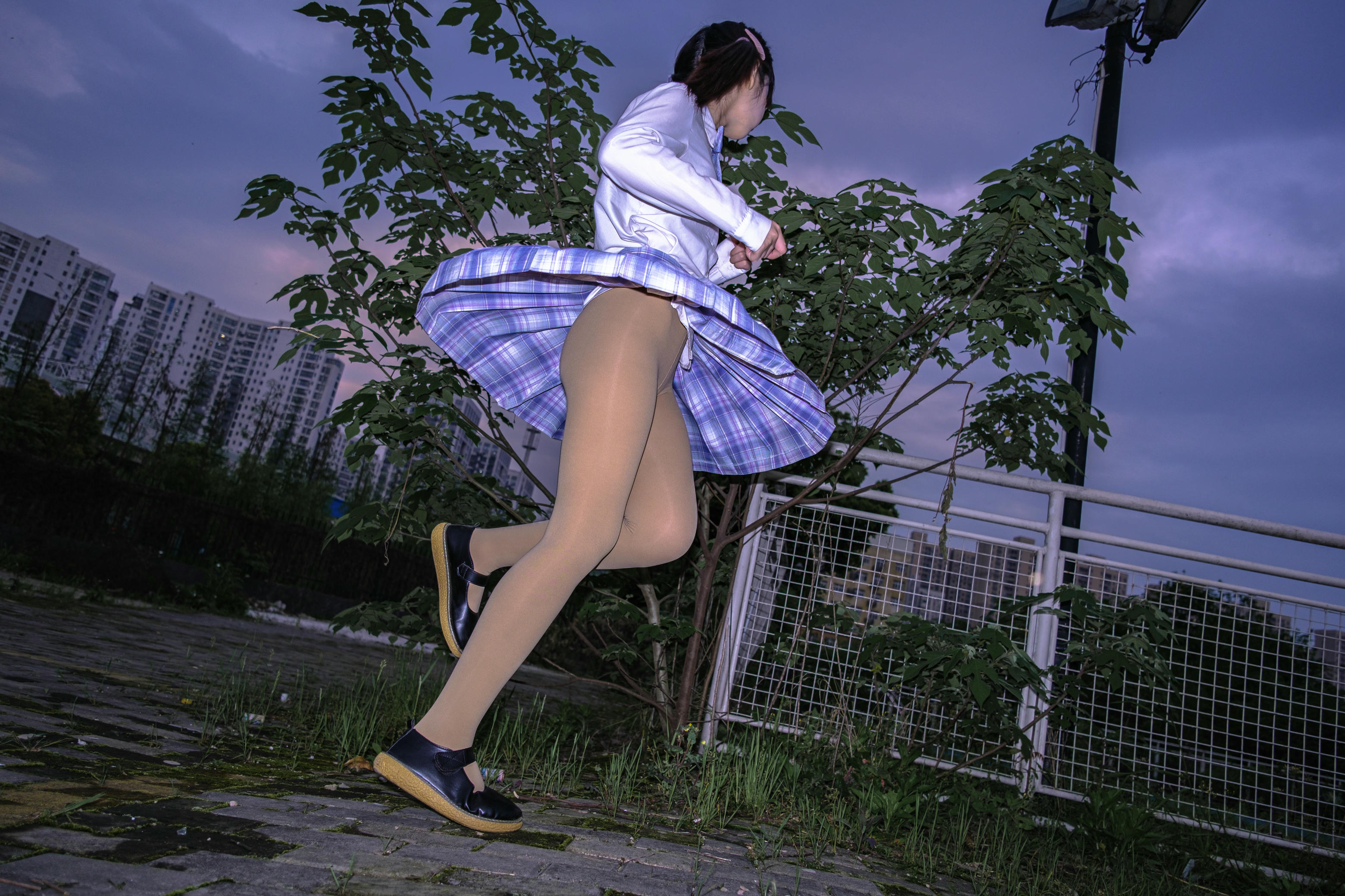 森萝财团 写真 月下-01 [76P 988.20 MB]_第4集