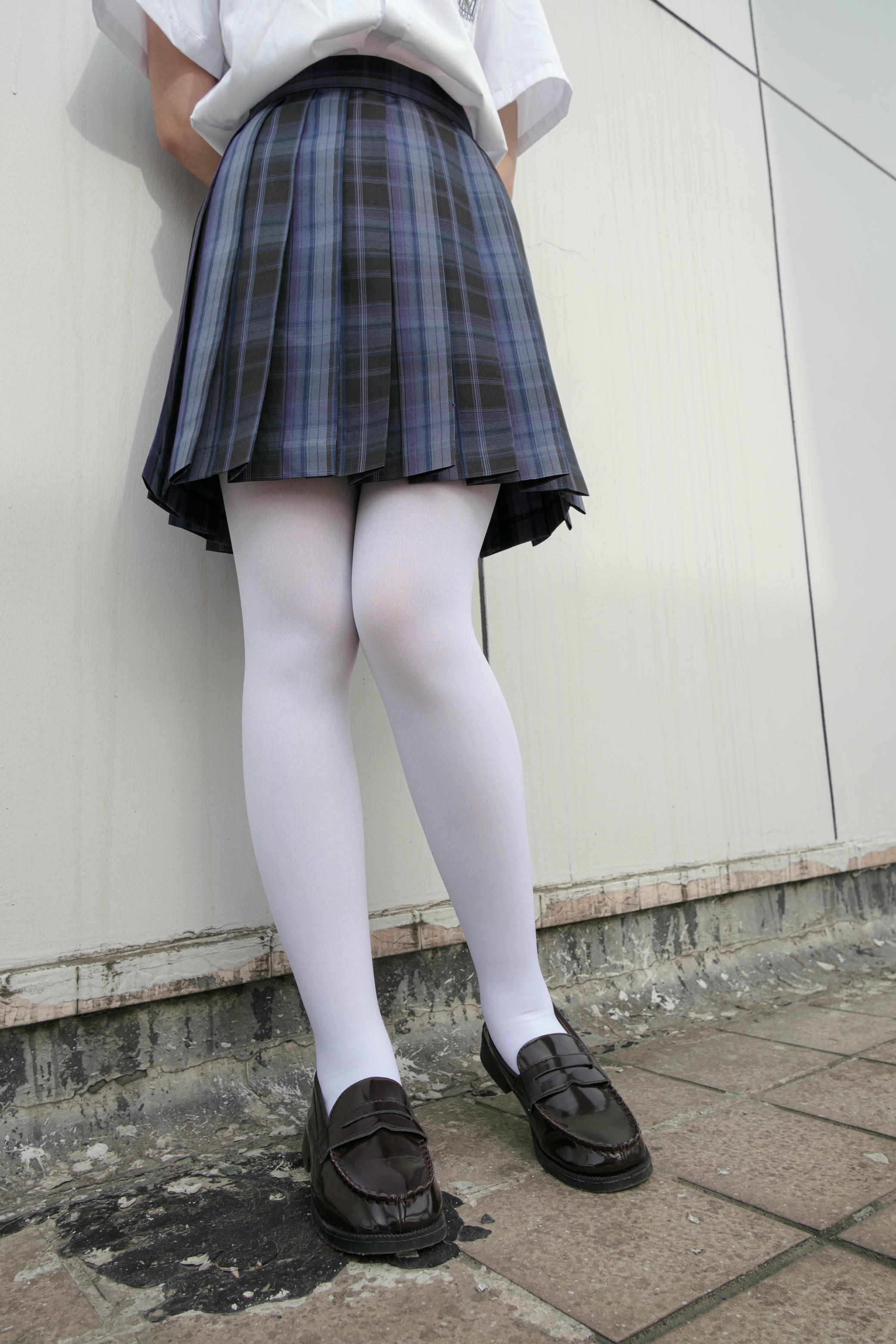 森萝财团 写真 月下-02 [102P1V 2.19 GB]_第1集