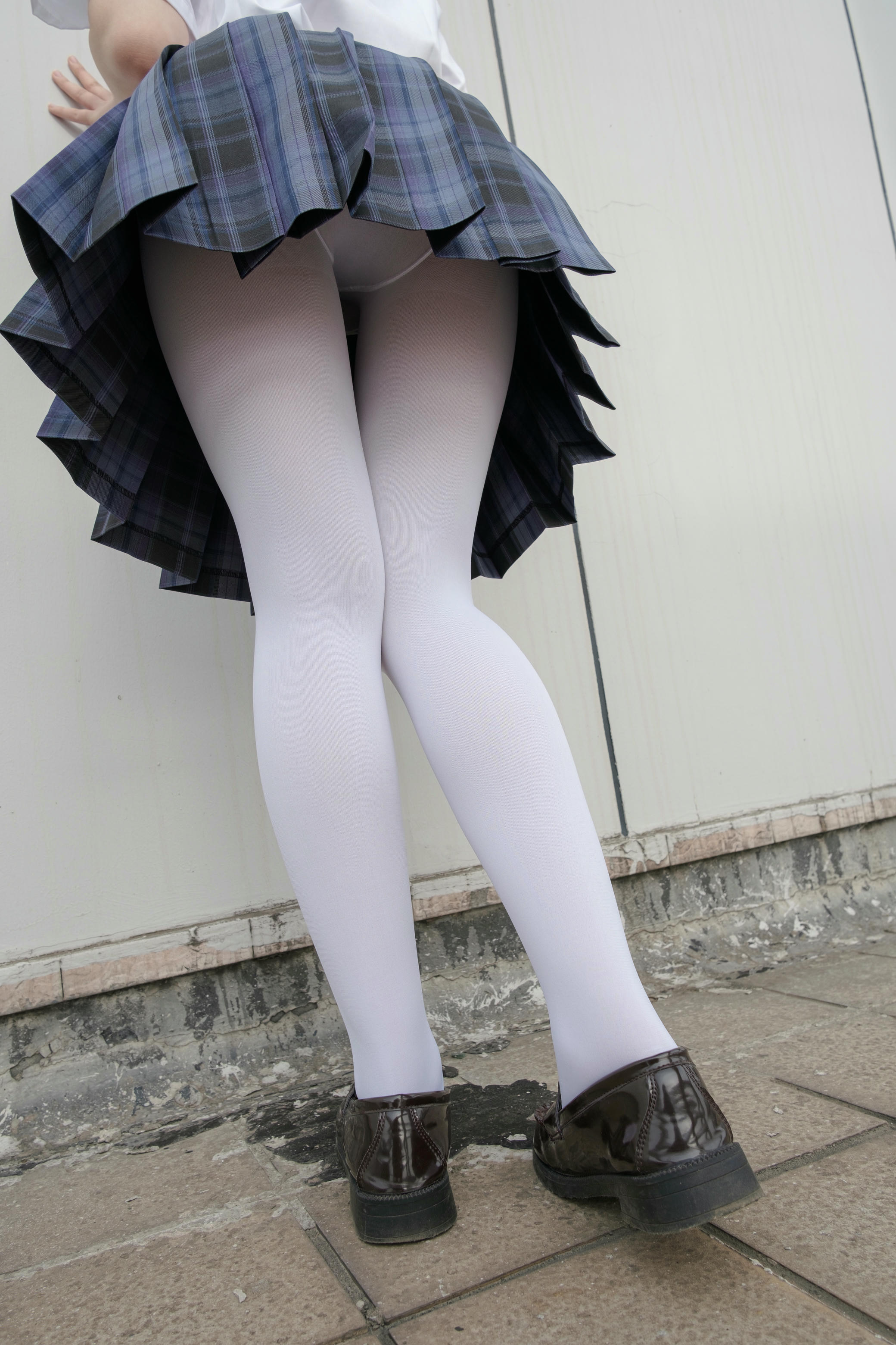 森萝财团 写真 月下-02 [102P1V 2.19 GB]_第1集