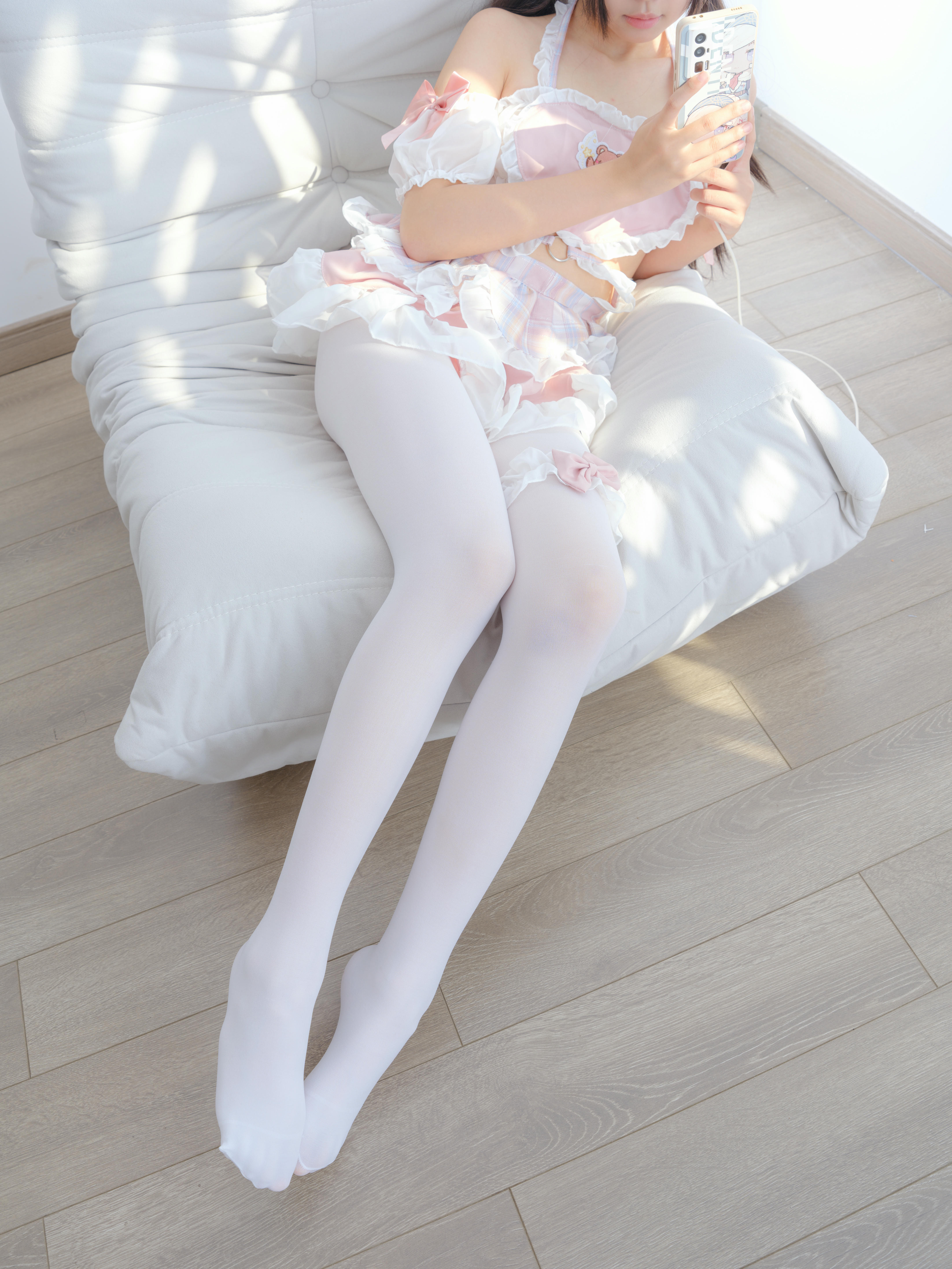 森萝财团 写真 朝露-02E4K [103P2V 5.83GB]_第1集