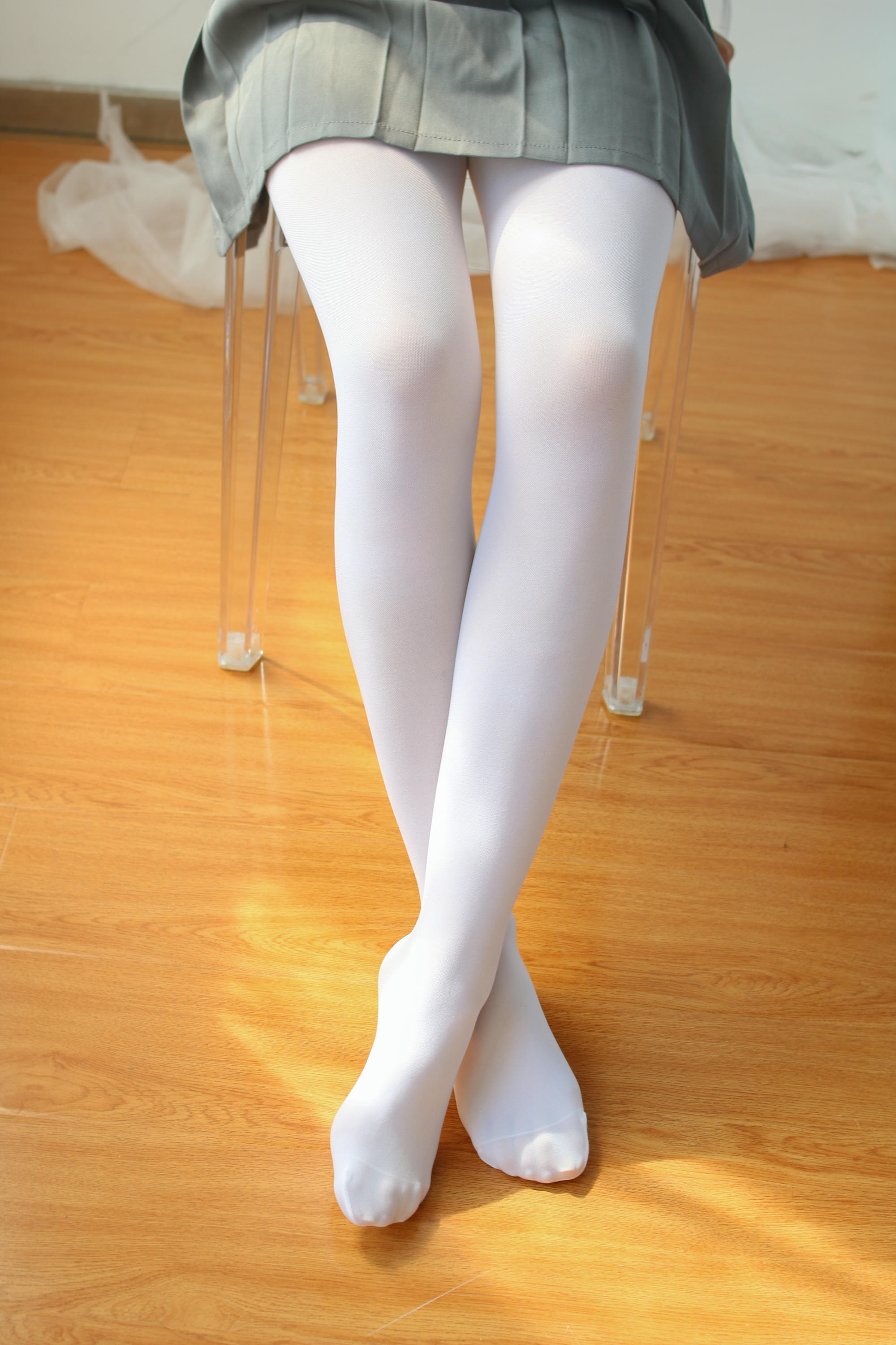 森萝财团 BETA-029 玩手机的白丝少女 [182P-1.61GB]_第9集