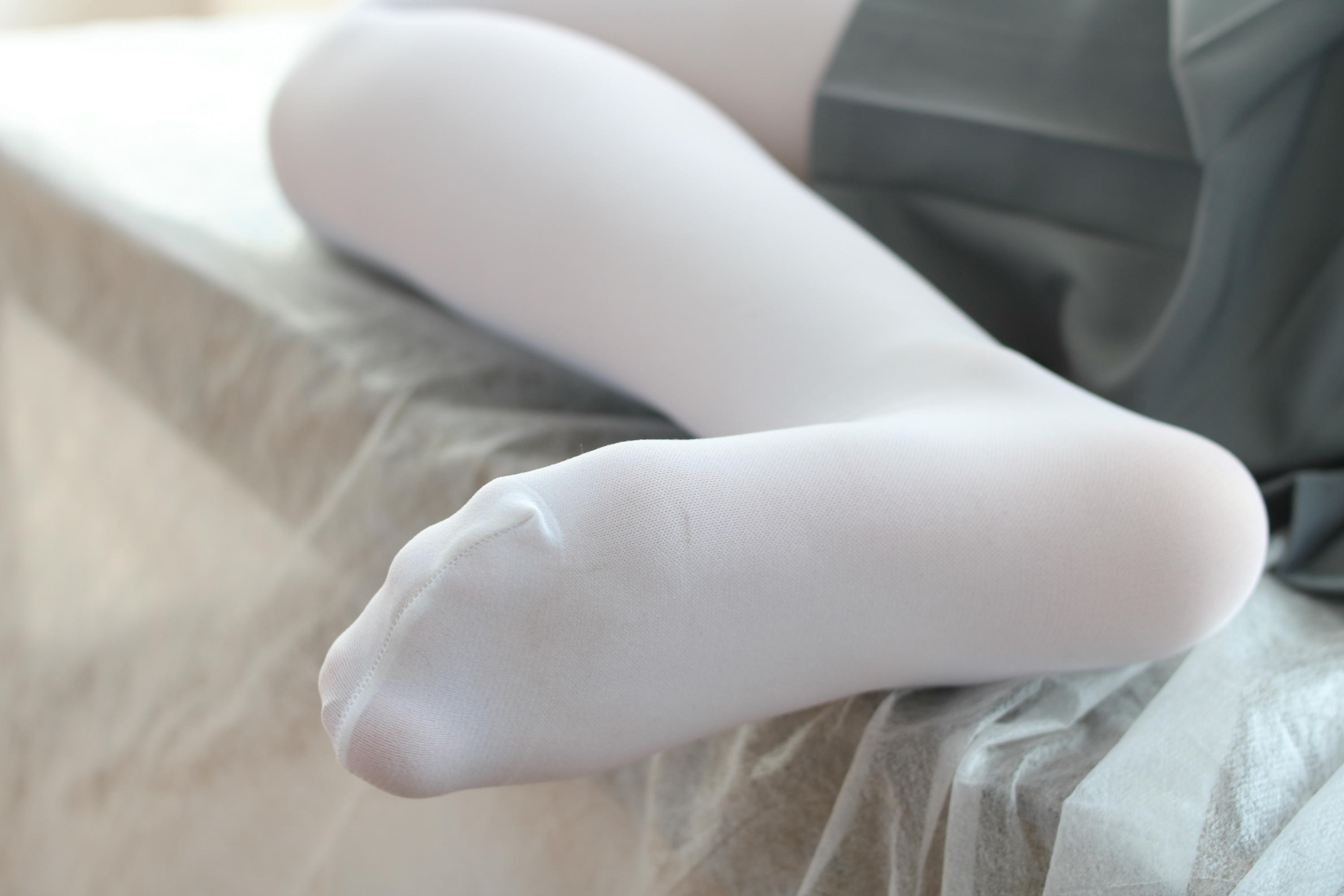 森萝财团 BETA-029 玩手机的白丝少女 [182P-1.61GB]_第4集