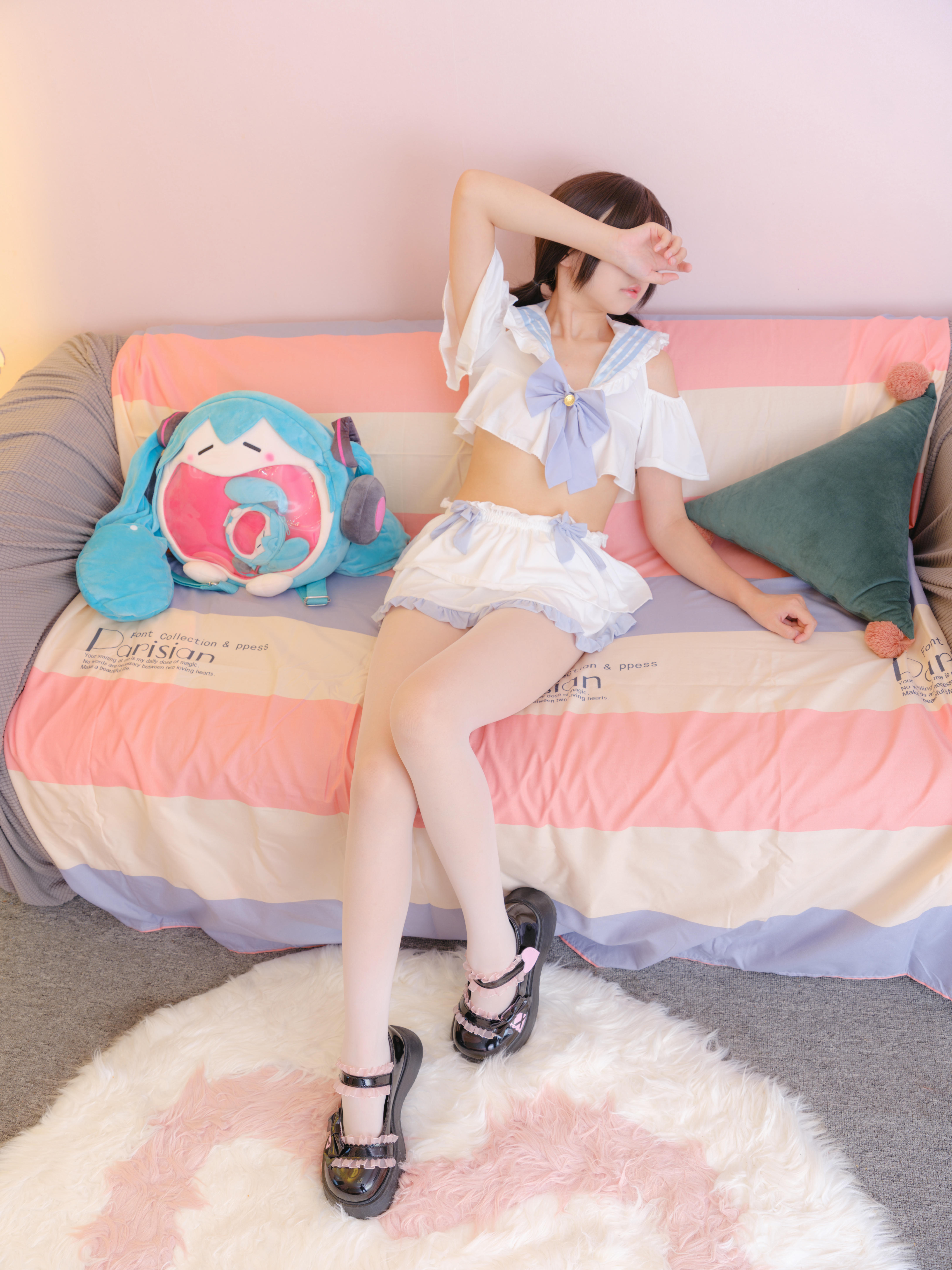 森萝财团 写真 朝露-03E4K [112P-2V-3.22G]_第1集