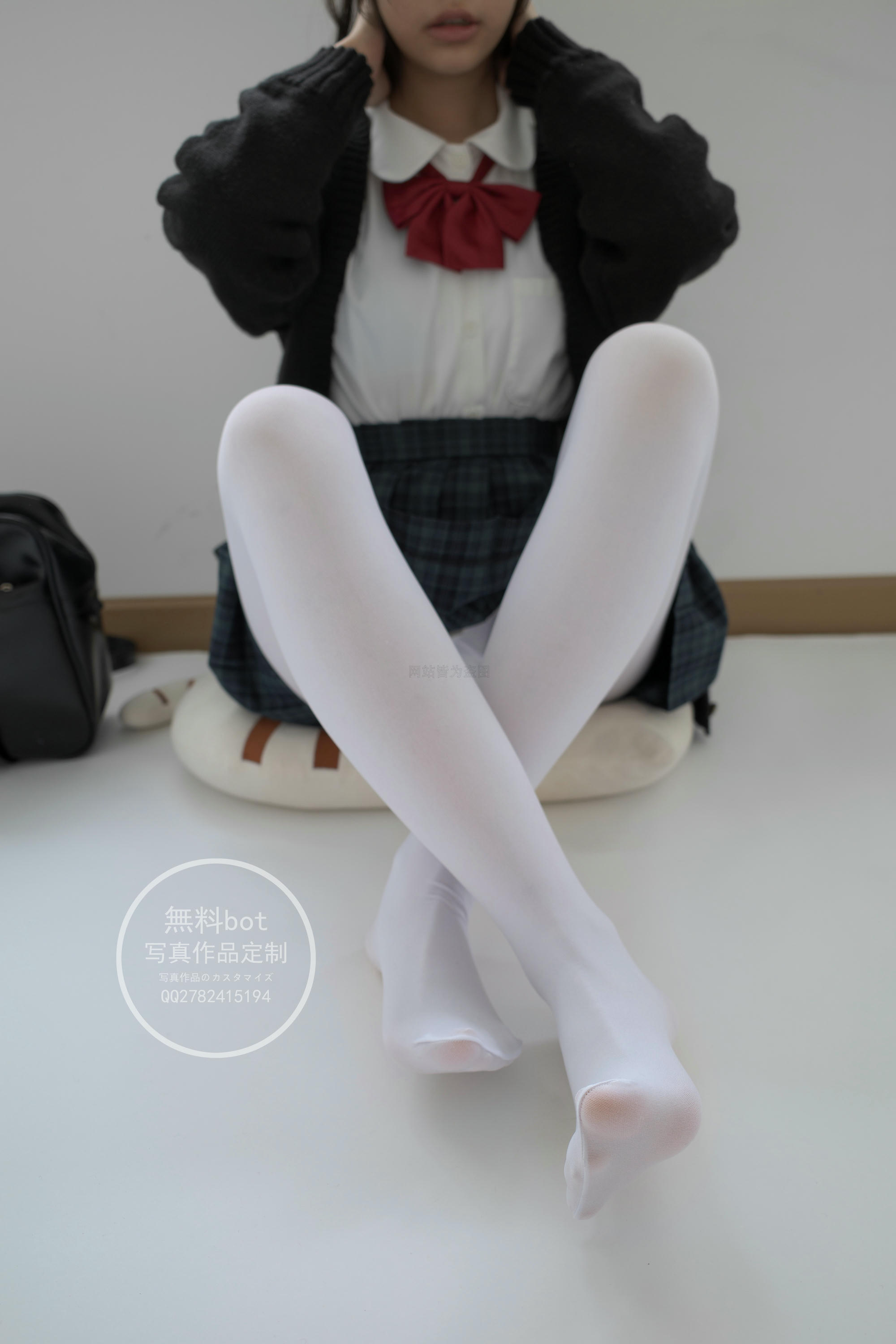 森萝财团 有料 NO.002 小香 室内JK白丝 [86P／837MB]_第1集