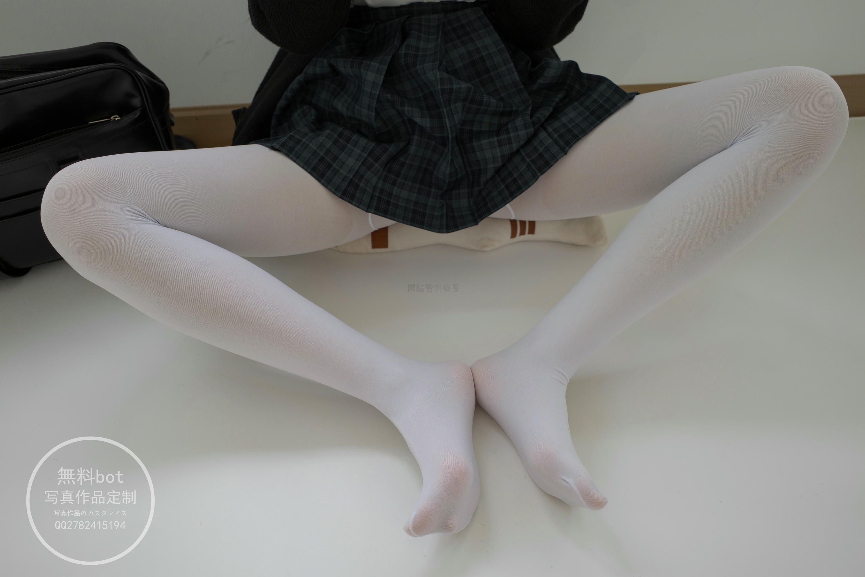 森萝财团 有料 NO.002 小香 室内JK白丝 [86P／837MB]_第3集