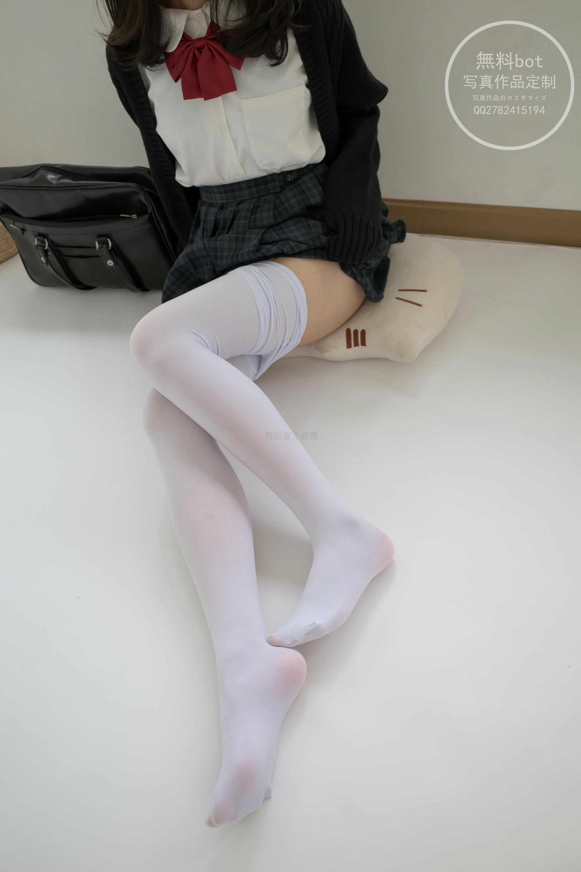 森萝财团 有料 NO.002 小香 室内JK白丝 [86P／837MB]_第1集