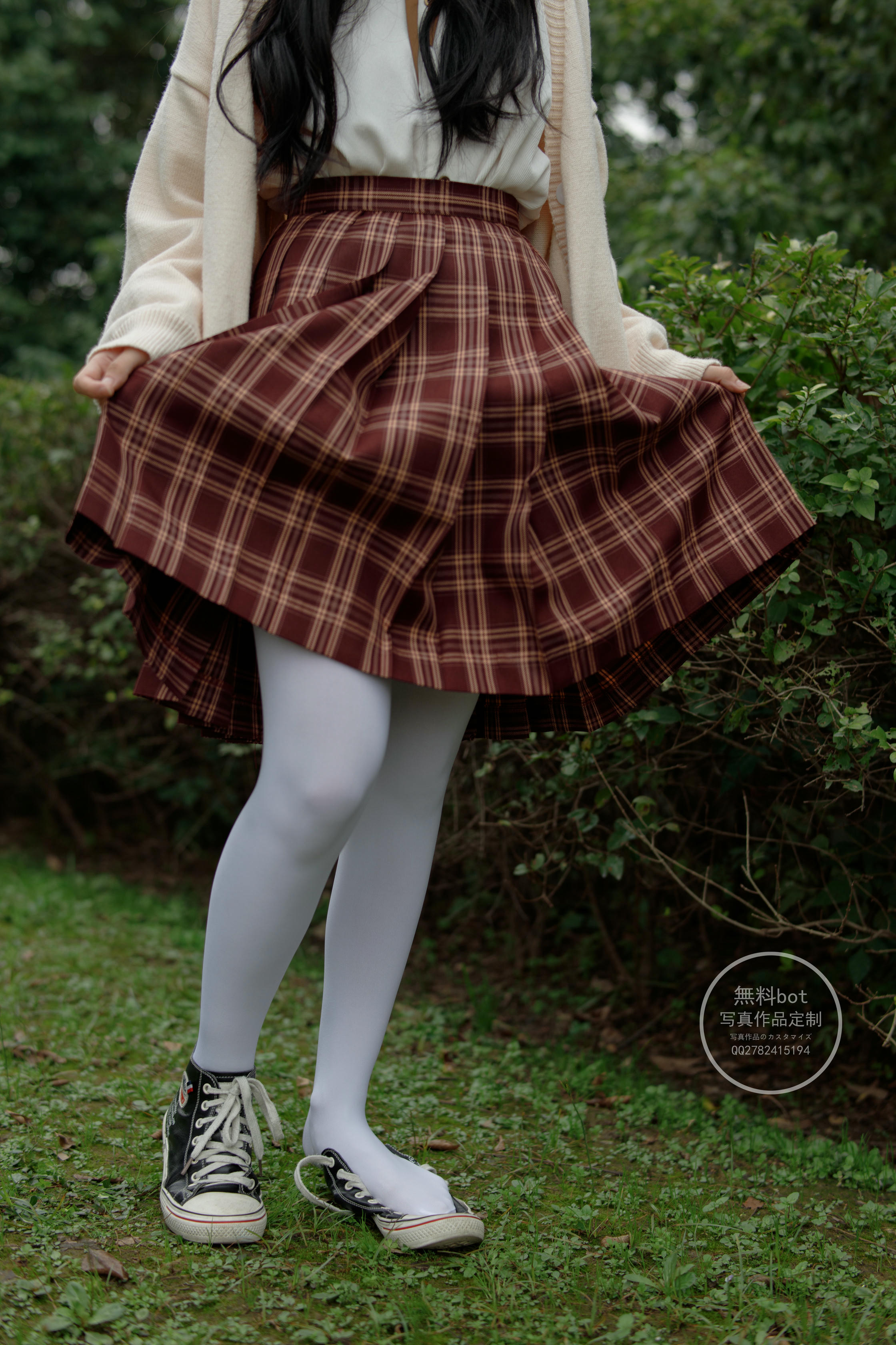 森萝财团 有料 NO.006 依依 户外白丝JK制服 [90P／1.23G]_第1集