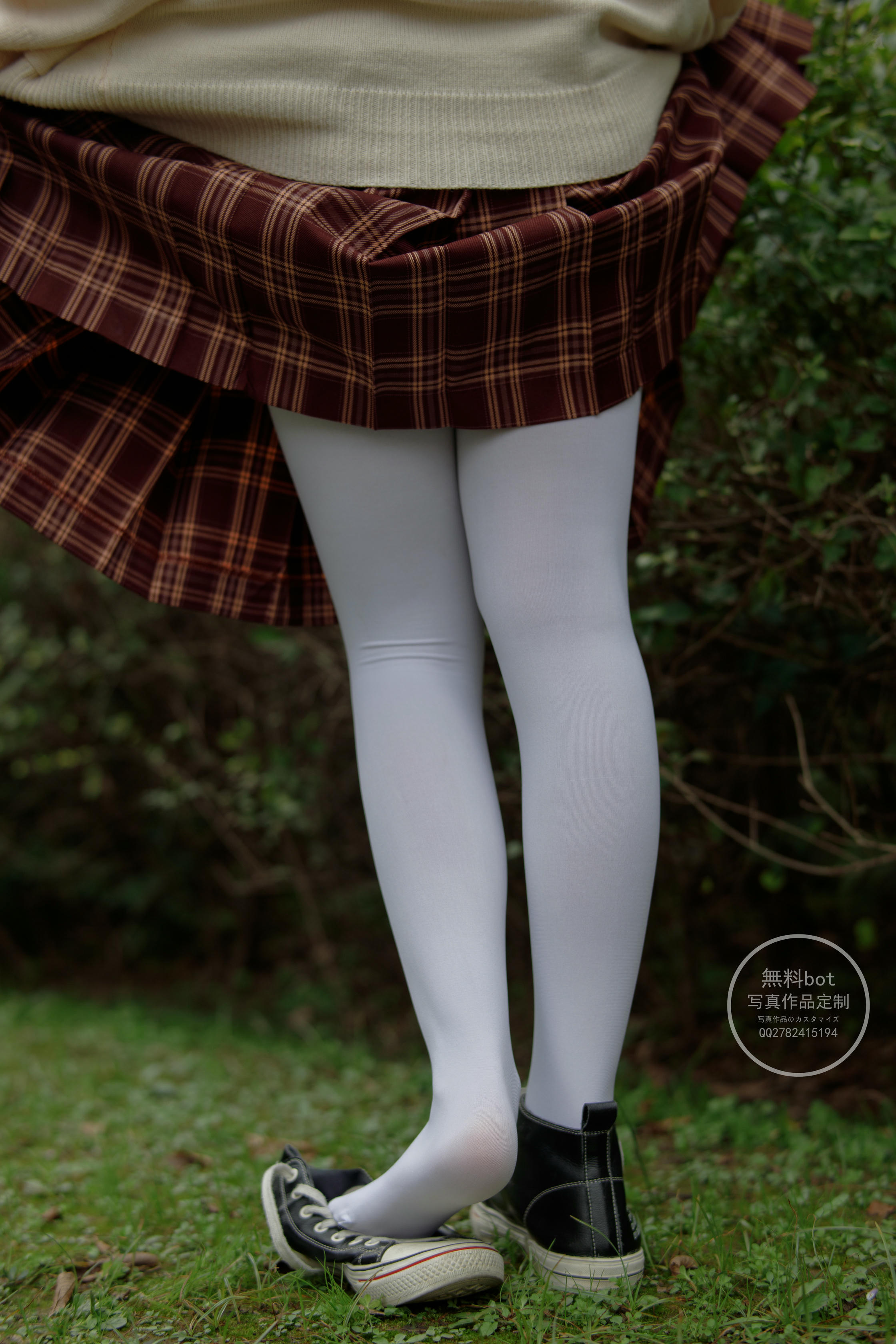 森萝财团 有料 NO.006 依依 户外白丝JK制服 [90P／1.23G]_第1集