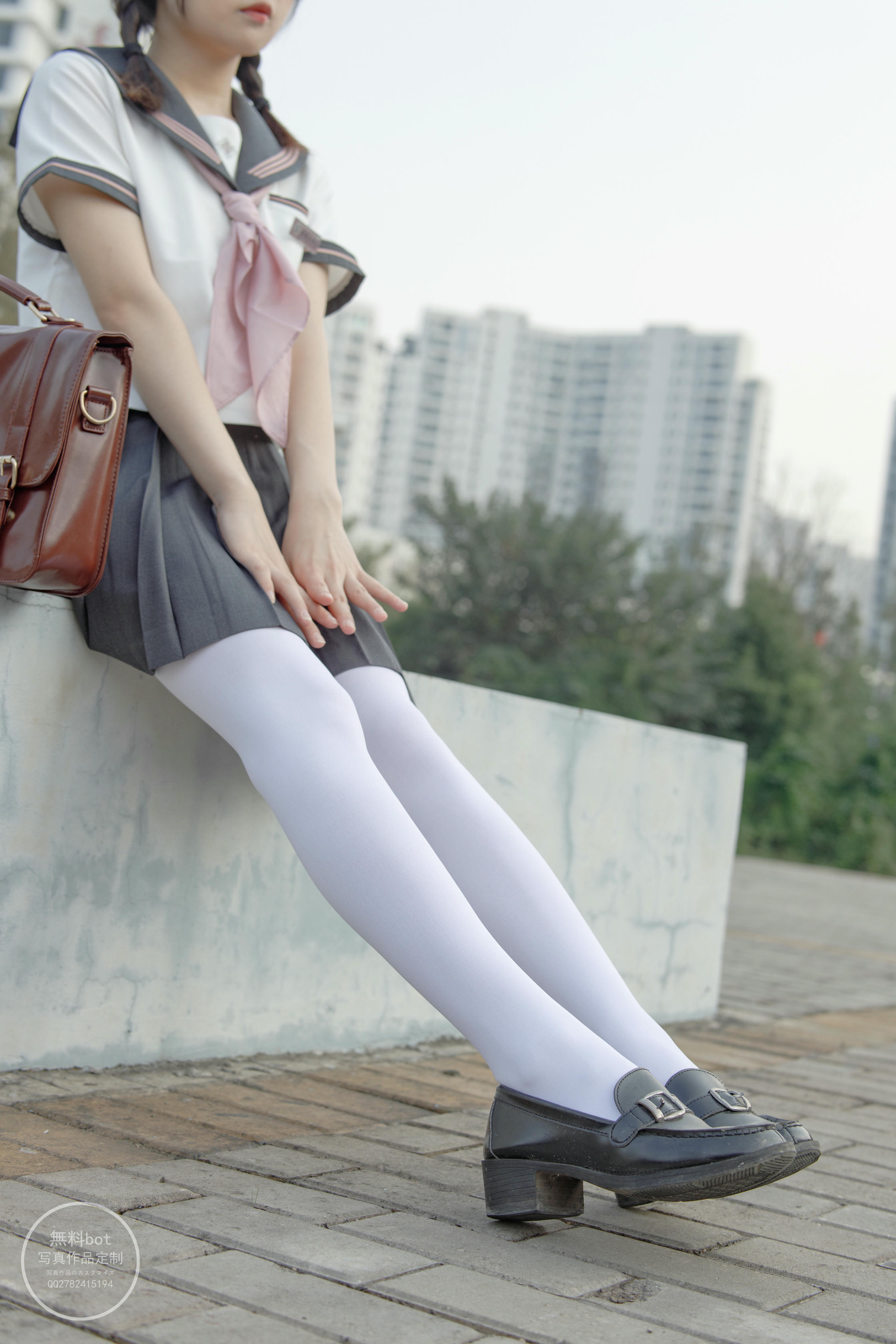 森萝财团 有料 NO.006 依依 户外白丝JK制服 [90P／1.23G]_第3集