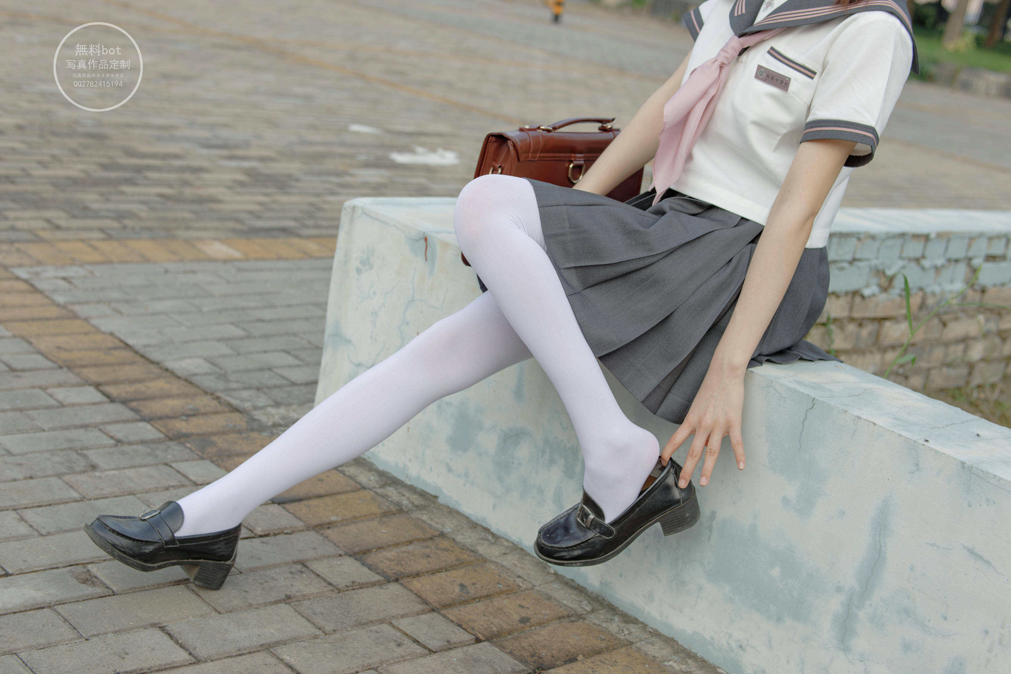 森萝财团 有料 NO.006 依依 户外白丝JK制服 [90P／1.23G]_第3集