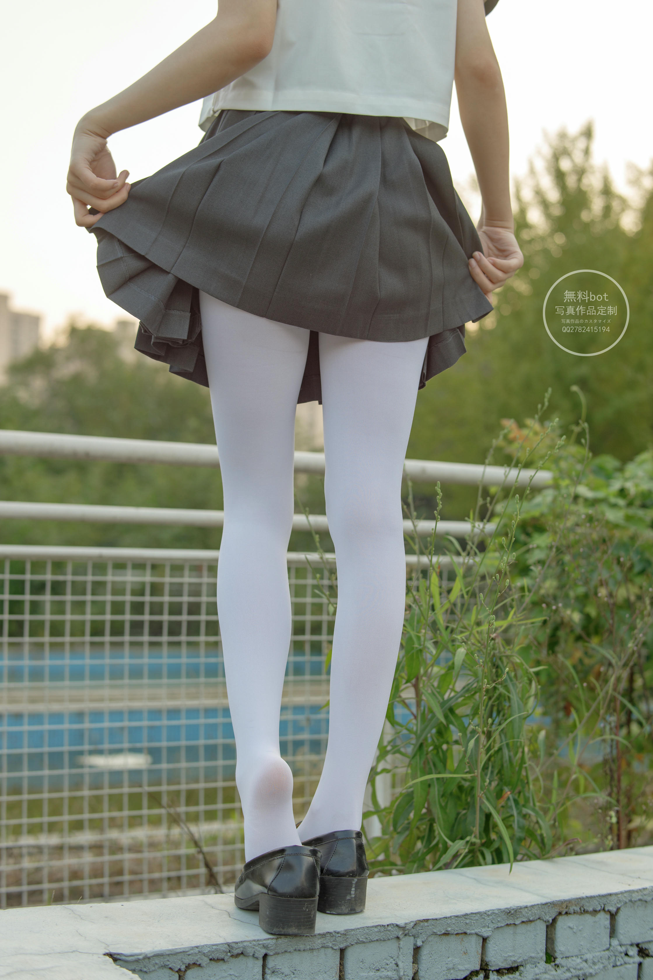 森萝财团 有料 NO.006 依依 户外白丝JK制服 [90P／1.23G]_第4集