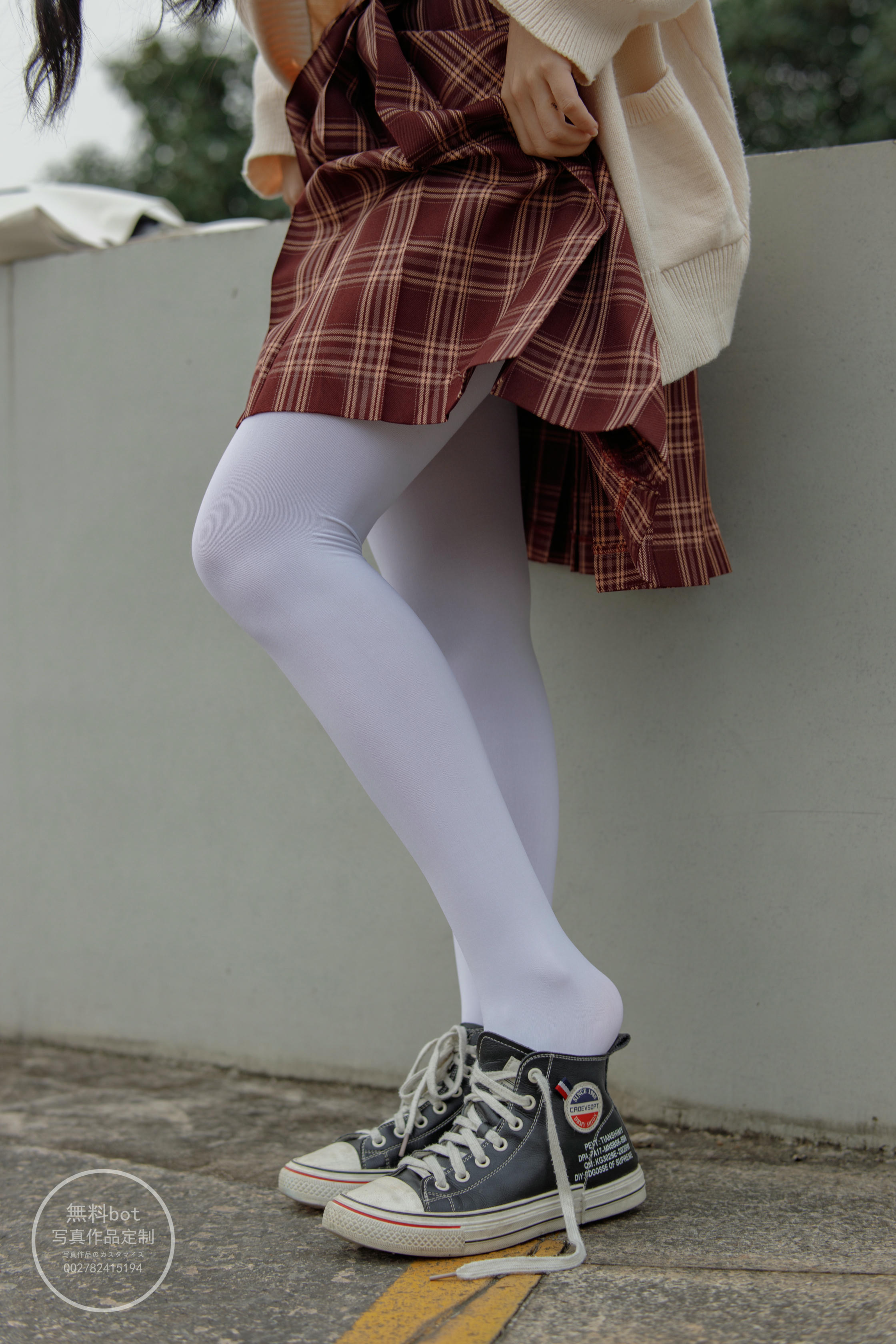 森萝财团 有料 NO.006 依依 户外白丝JK制服 [90P／1.23G]_第1集