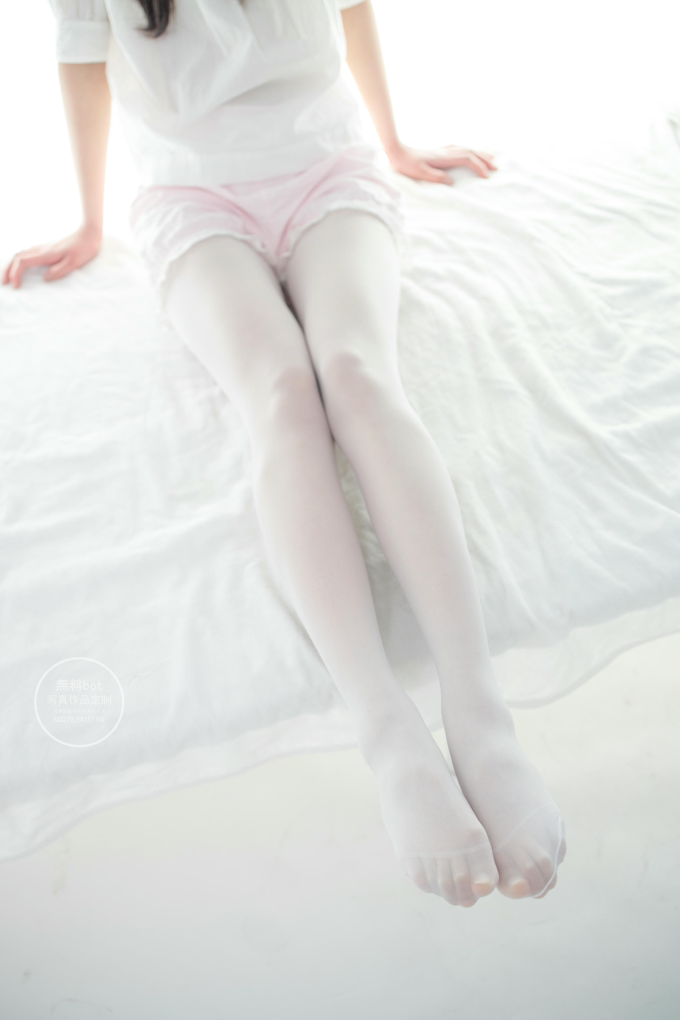 森萝财团 有料 NO.023 吸吸 小清新少女的私房白丝 [53P+1V／6.05G]_第1集