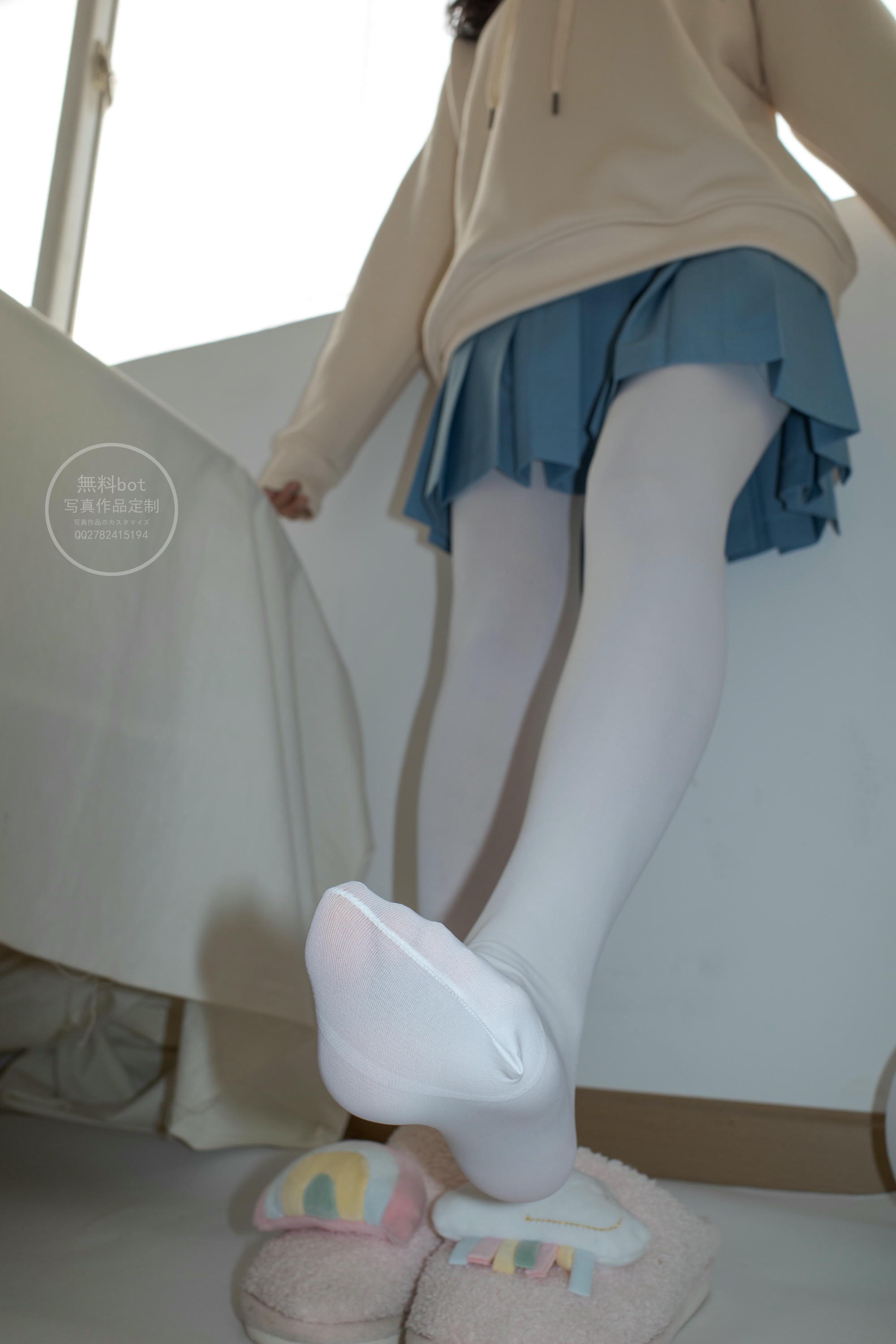 森萝财团 有料 NO.024 小香 阴暗小房间里的白丝双马尾萝莉 [84P／999MB]_第1集