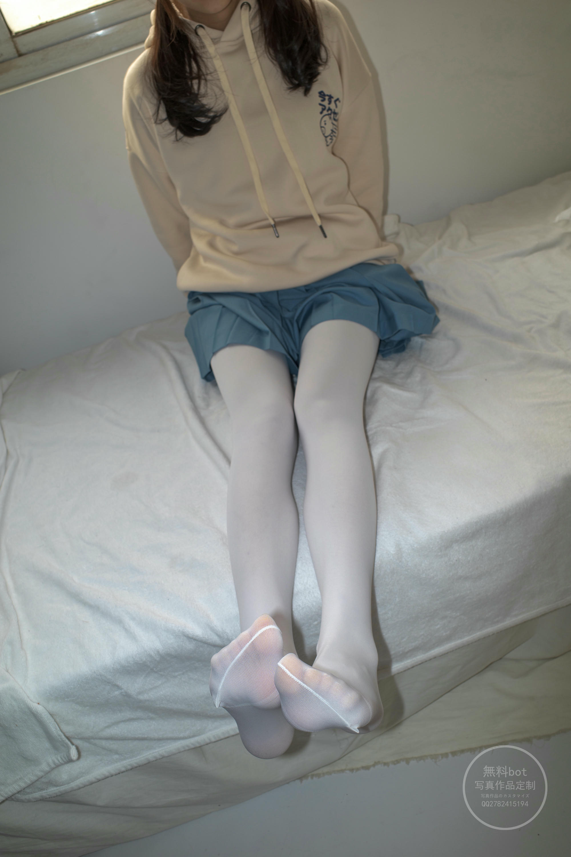 森萝财团 有料 NO.024 小香 阴暗小房间里的白丝双马尾萝莉 [84P／999MB]_第2集