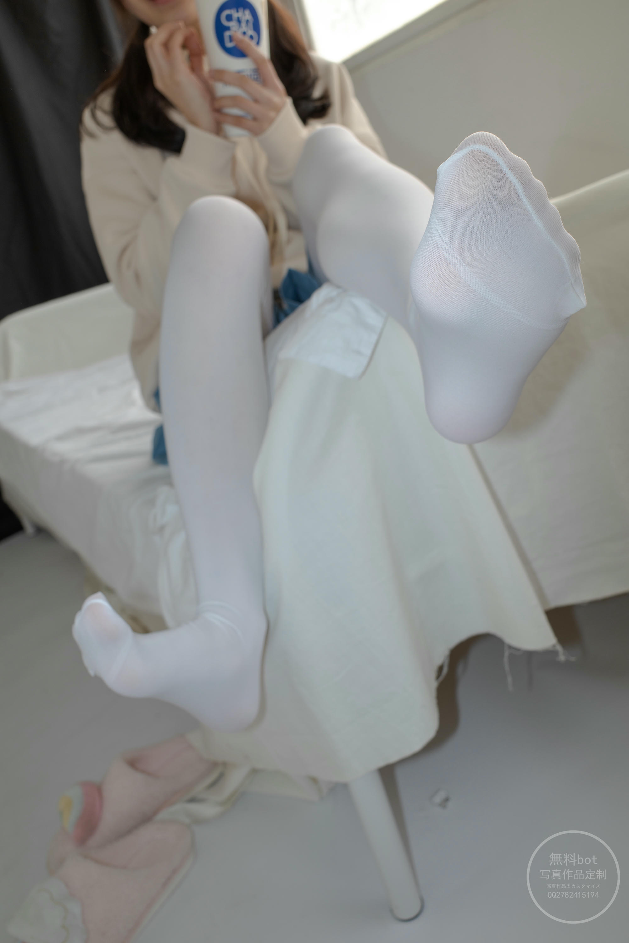 森萝财团 有料 NO.024 小香 阴暗小房间里的白丝双马尾萝莉 [84P／999MB]_第1集