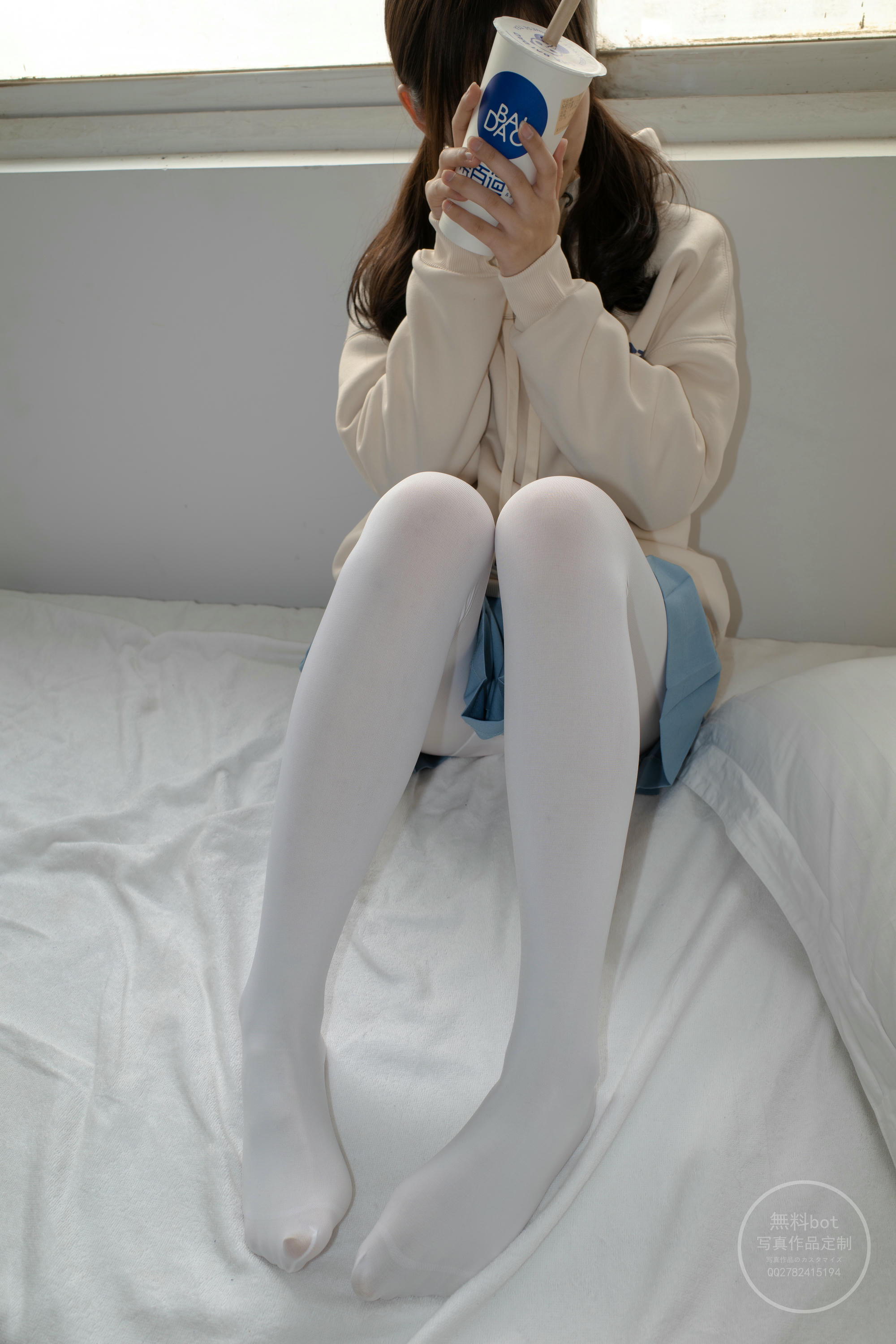 森萝财团 有料 NO.024 小香 阴暗小房间里的白丝双马尾萝莉 [84P／999MB]_第1集