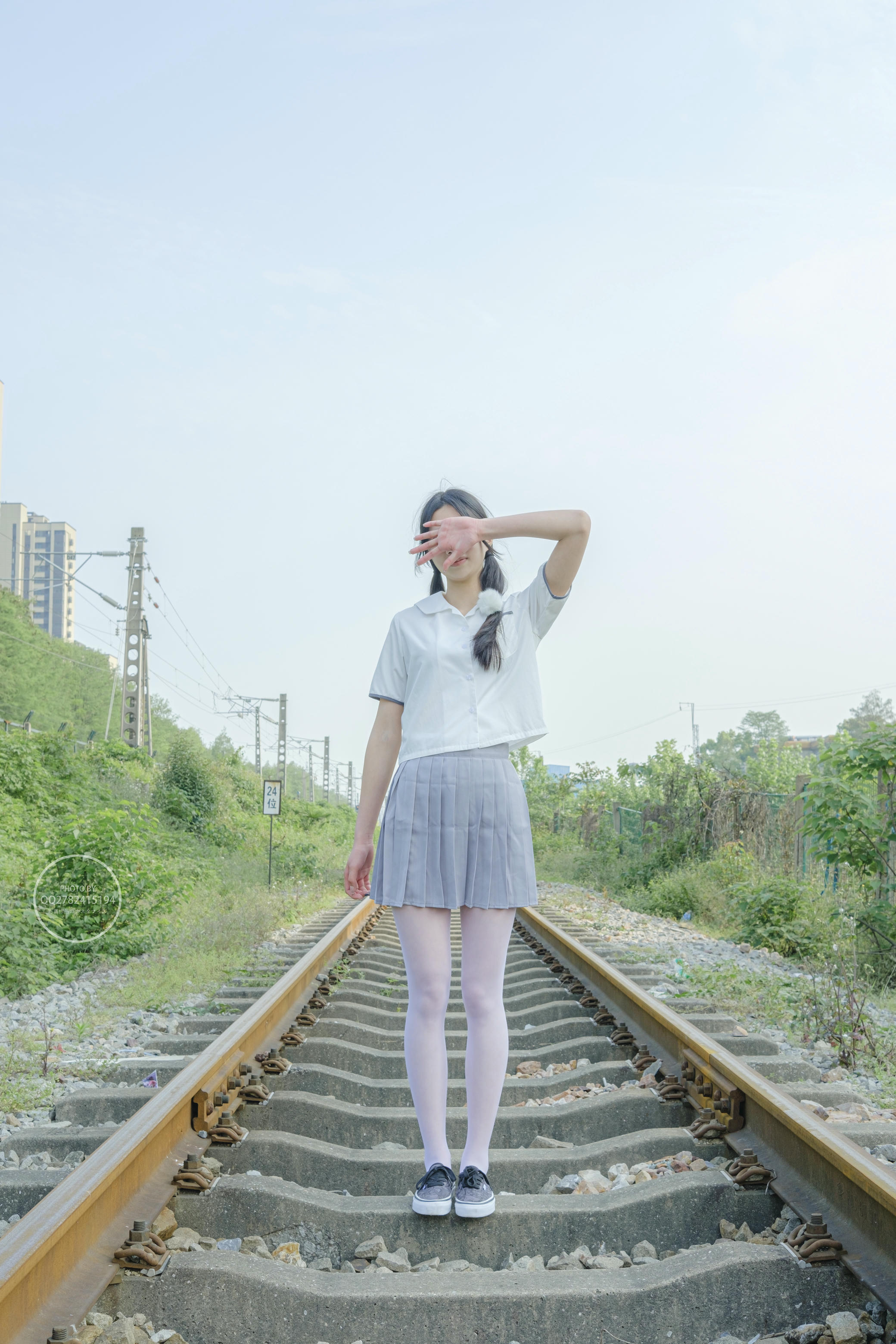 森萝财团 有料 NO.038 吸吸 铁轨边的JK白丝美少女 [60P-764MB]_第1集