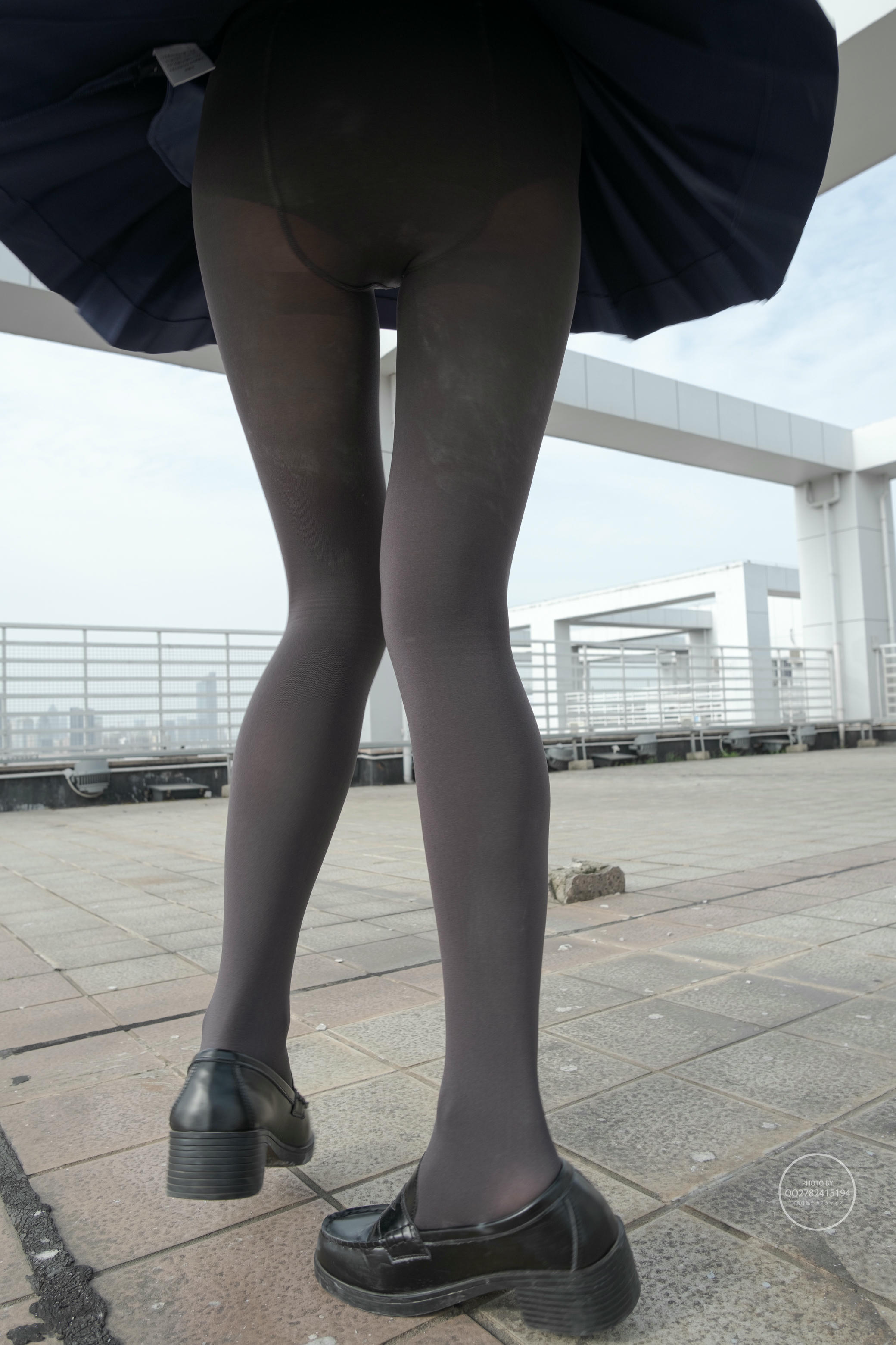 森萝财团 有料 NO.039 小香 天台上的JK灰丝美少女 [90P-794M]_第3集