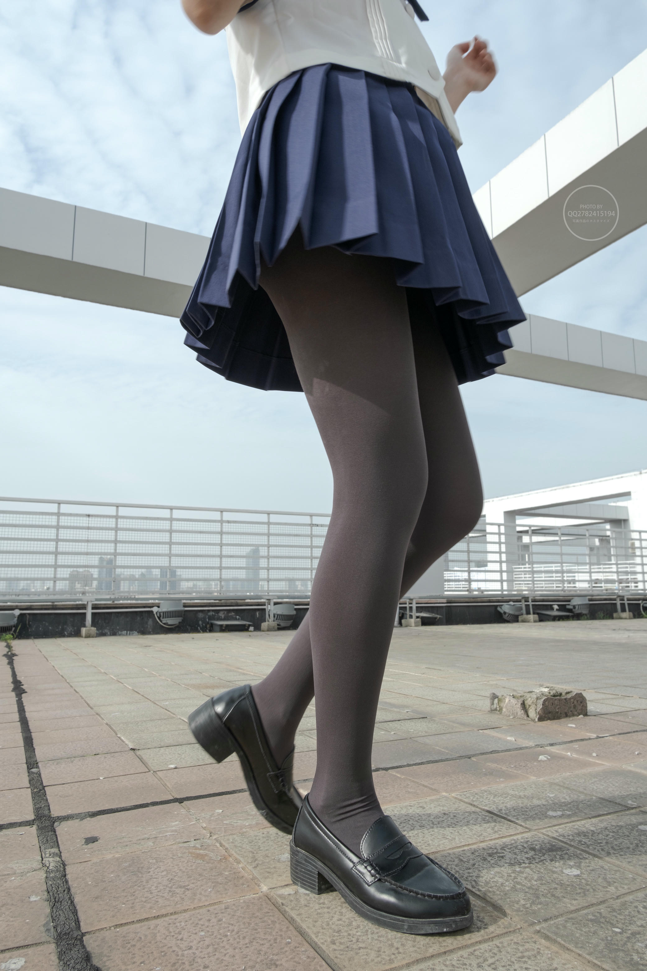 森萝财团 有料 NO.039 小香 天台上的JK灰丝美少女 [90P-794M]_第3集