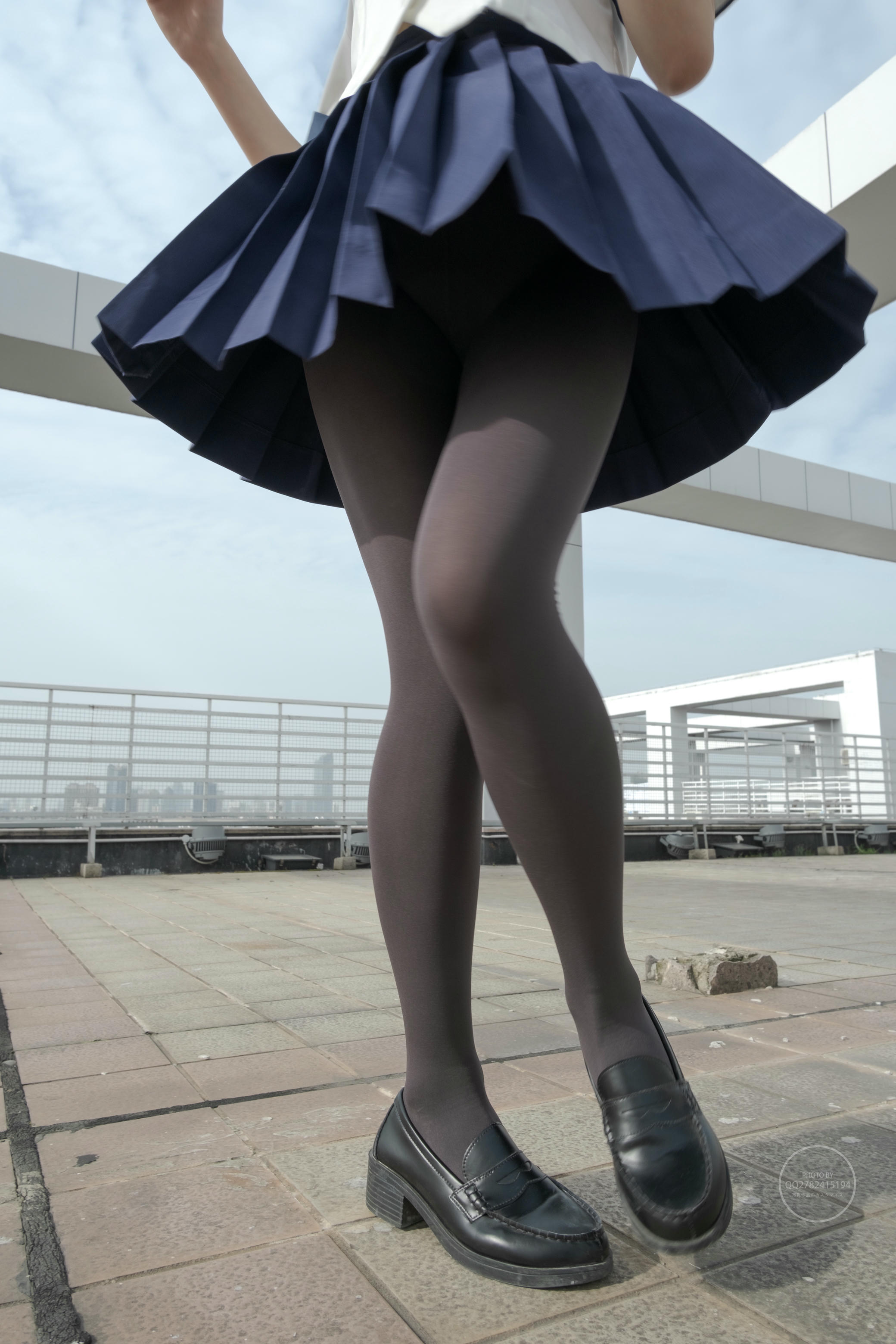 森萝财团 有料 NO.039 小香 天台上的JK灰丝美少女 [90P-794M]_第3集