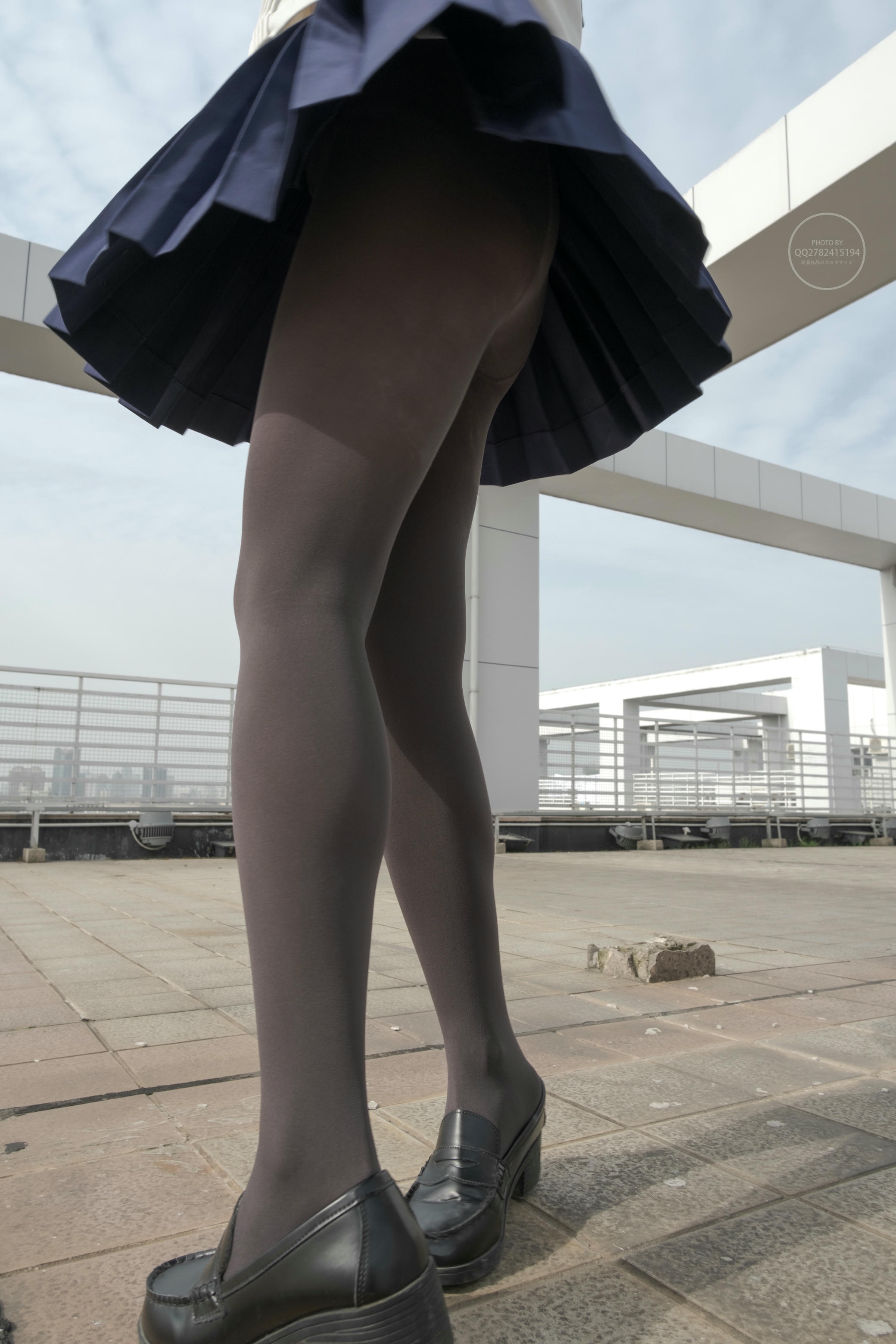 森萝财团 有料 NO.039 小香 天台上的JK灰丝美少女 [90P-794M]_第3集