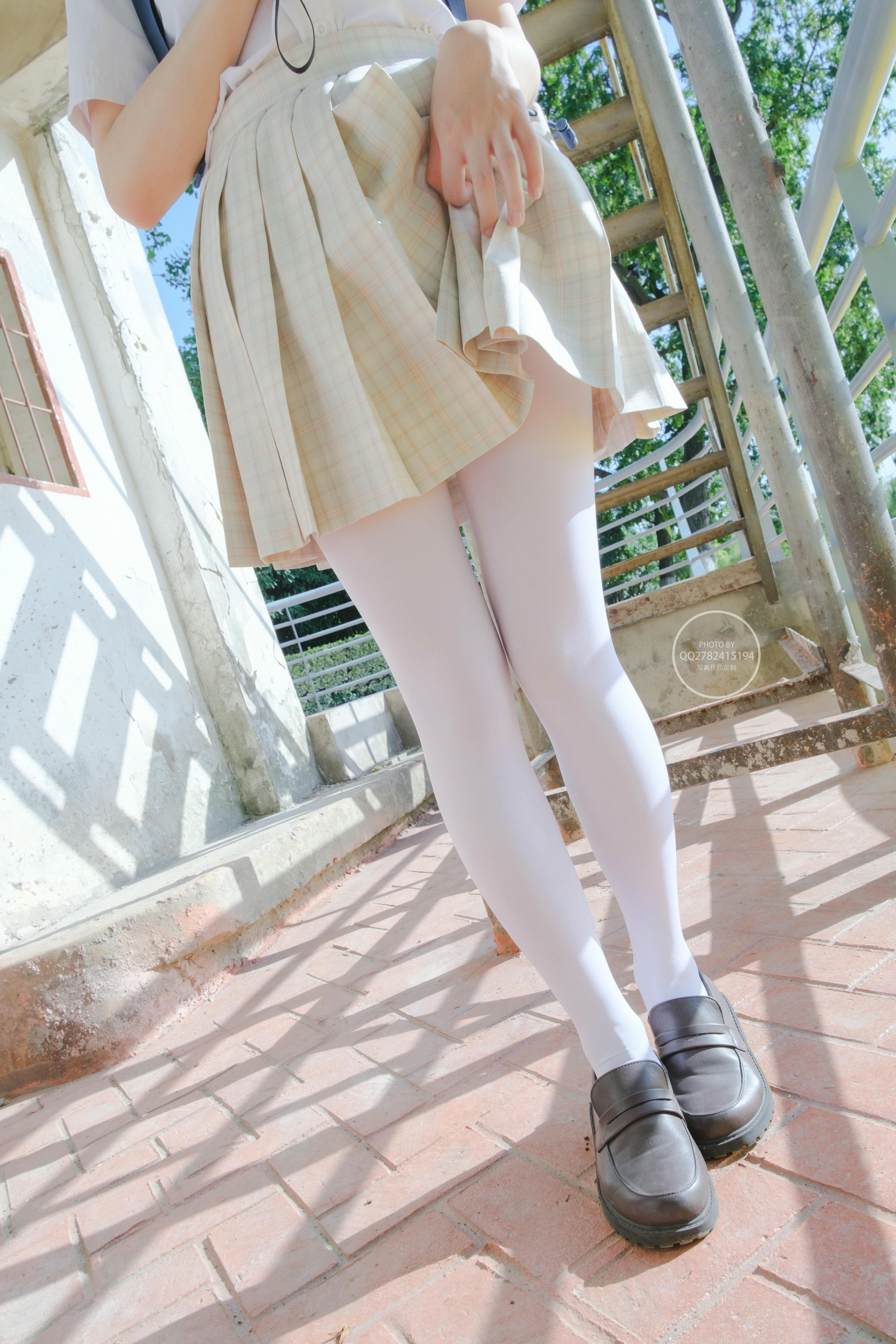 森萝财团 有料 NO.040 海边JK制服白丝 [95P-1.09G]_第1集
