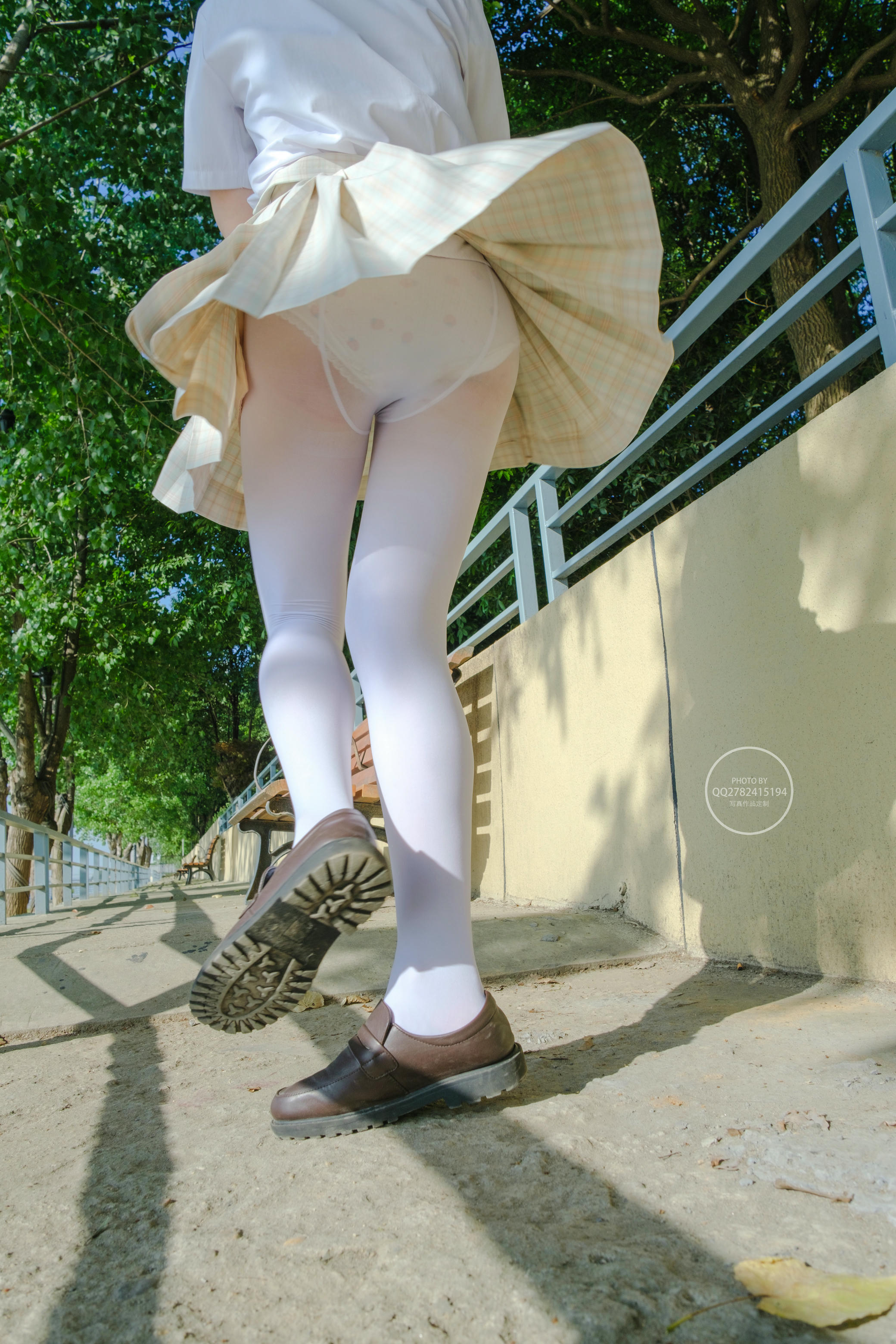 森萝财团 有料 NO.040 海边JK制服白丝 [95P-1.09G]_第2集