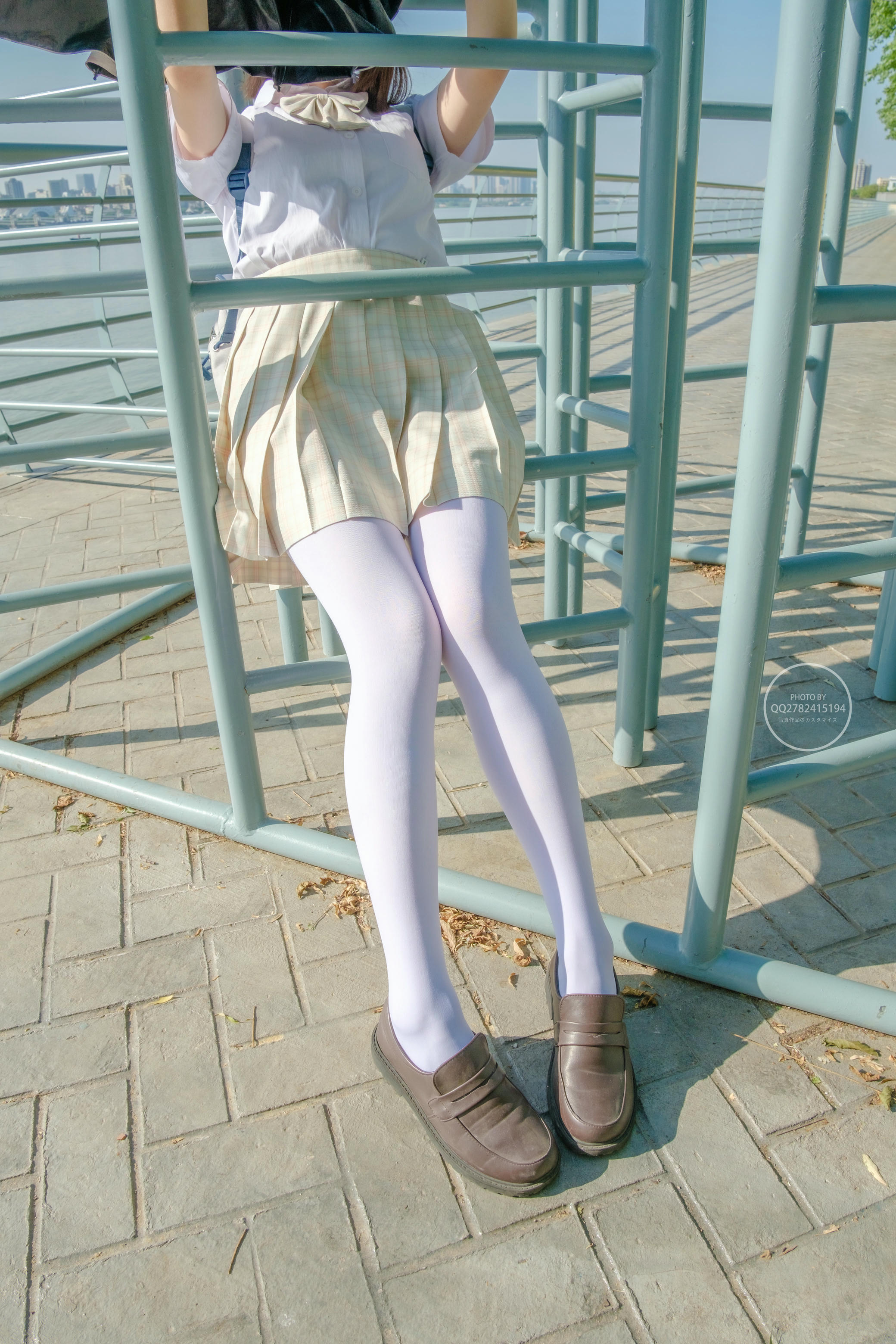 森萝财团 有料 NO.040 海边JK制服白丝 [95P-1.09G]_第3集