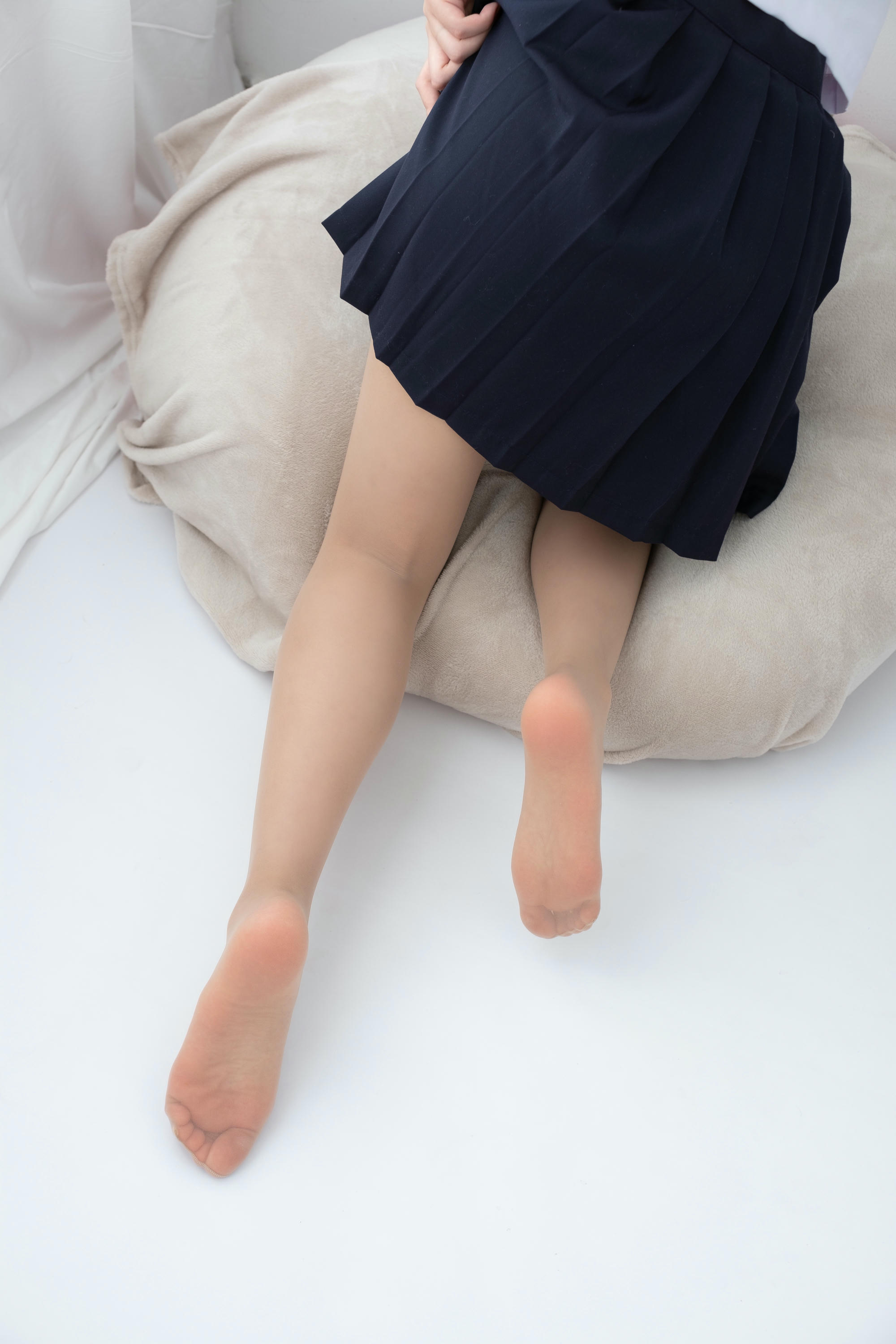 森萝财团 BETA-034 水手服&丝足 [102P-892MB]_第2集