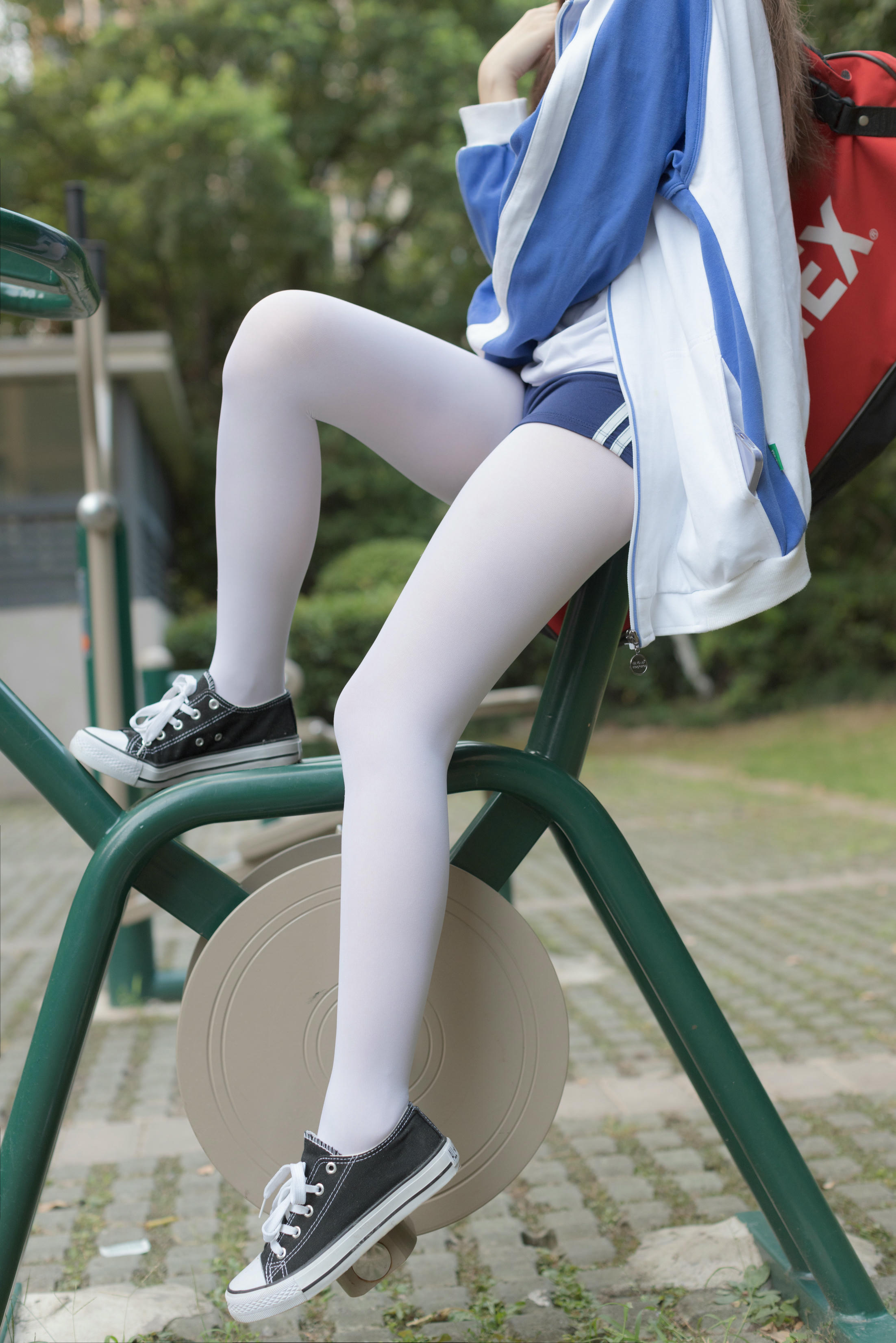 森萝财团 無料 NO.005 健身少女[19P／243MB]_第1集