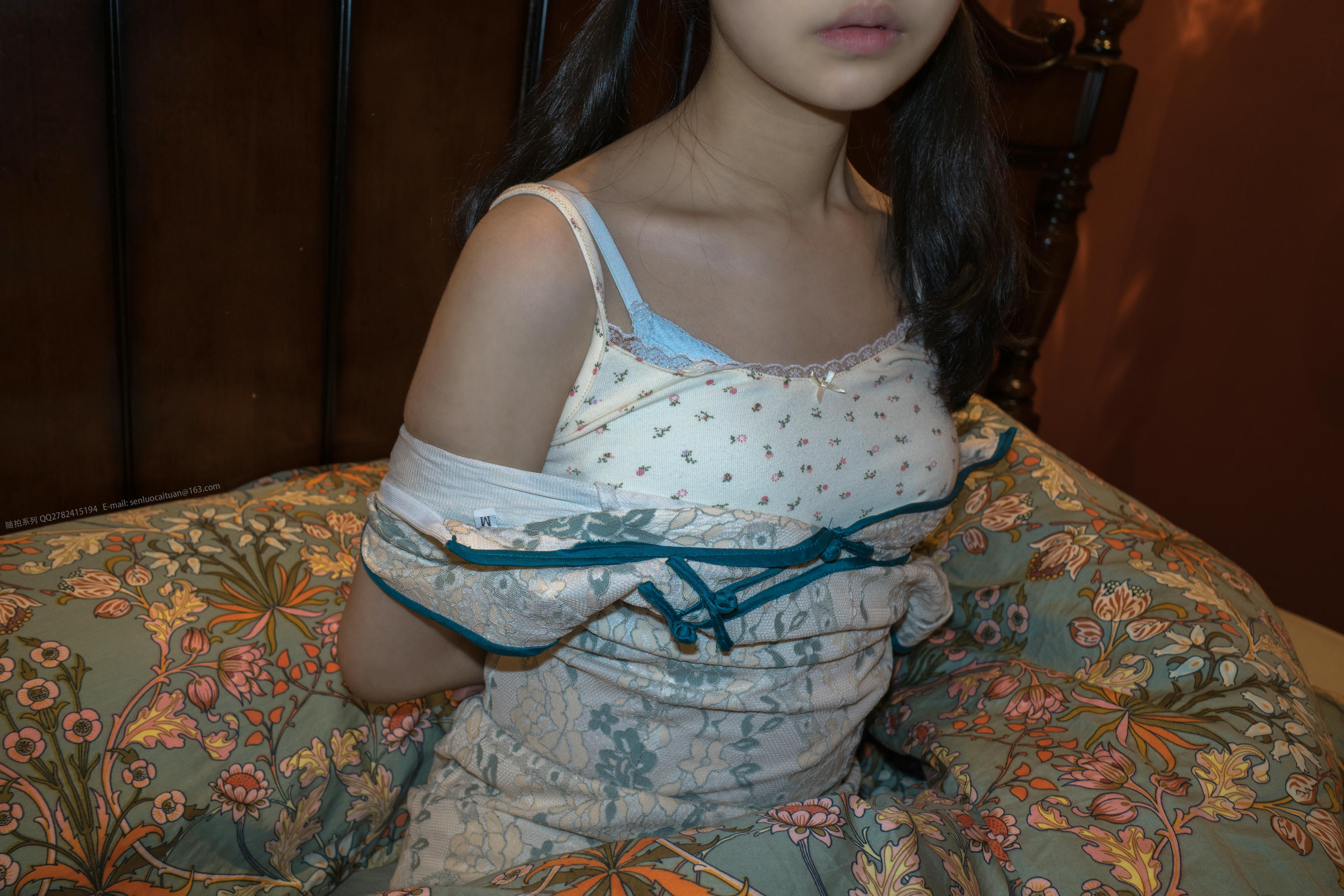 森萝财团 番外-001 小香 白丝80D [77P-1.00GB]_第2集